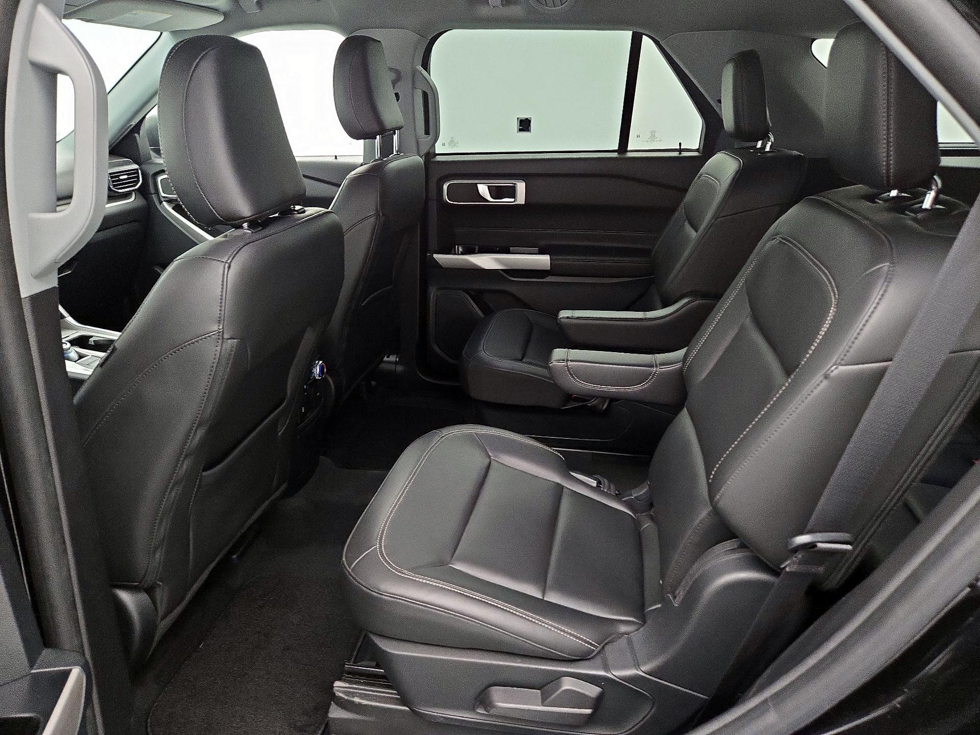 Thumbnail: 2022 Ford Explorer - 20