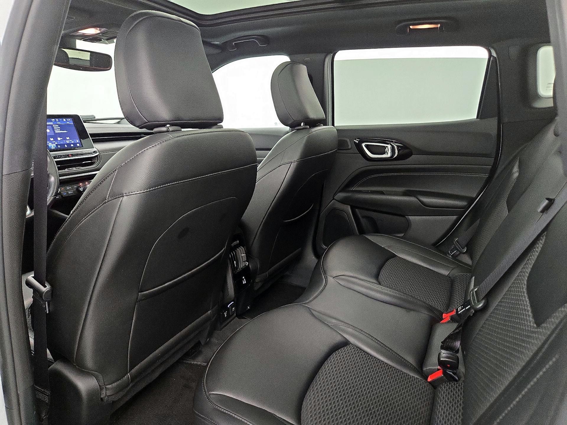 Thumbnail: 2022 Jeep Compass - 20