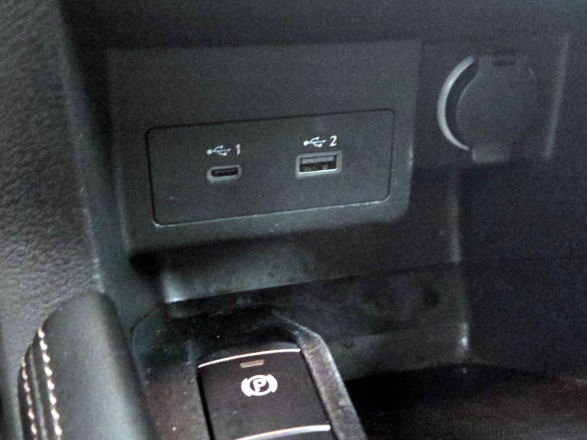 Thumbnail: 2023 Nissan Kicks - 17