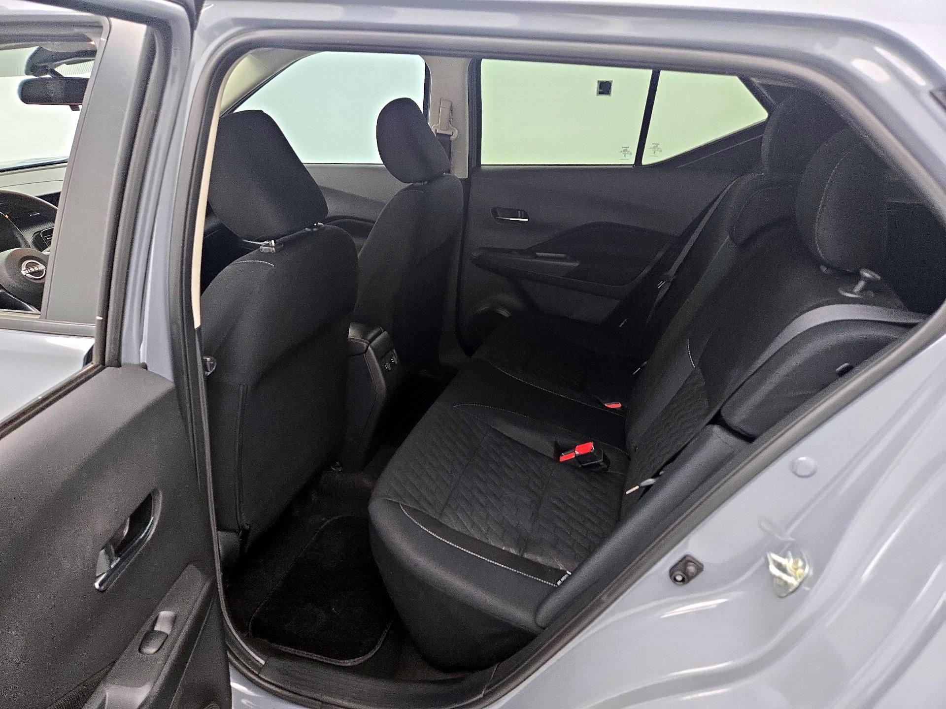 Thumbnail: 2023 Nissan Kicks - 18