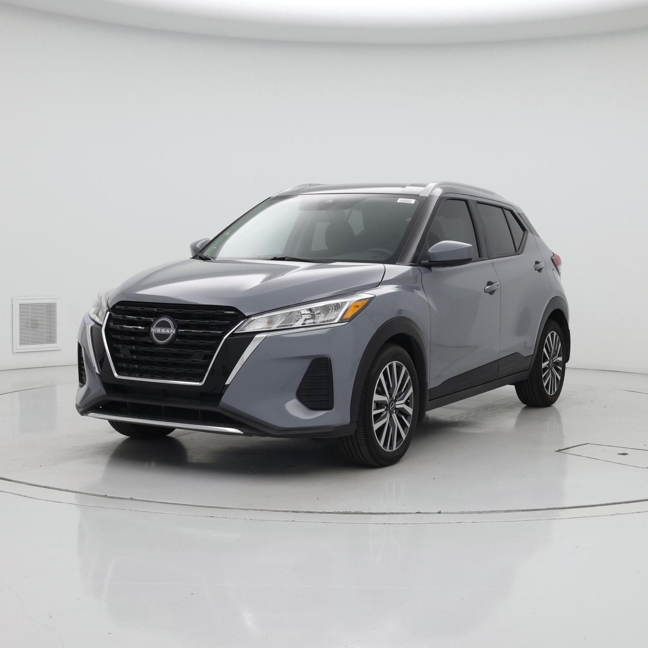 Thumbnail: 2023 Nissan Kicks - 4