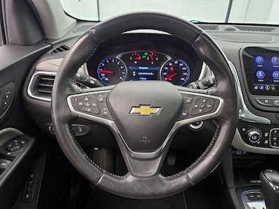 Steering Wheel & Instrument Cluster (On)