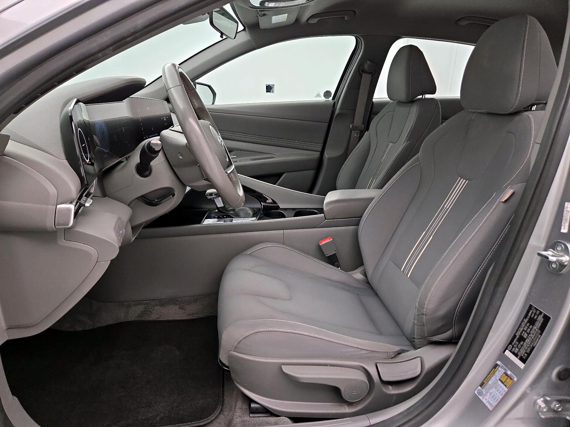 Thumbnail: 2023 Hyundai Elantra - 11