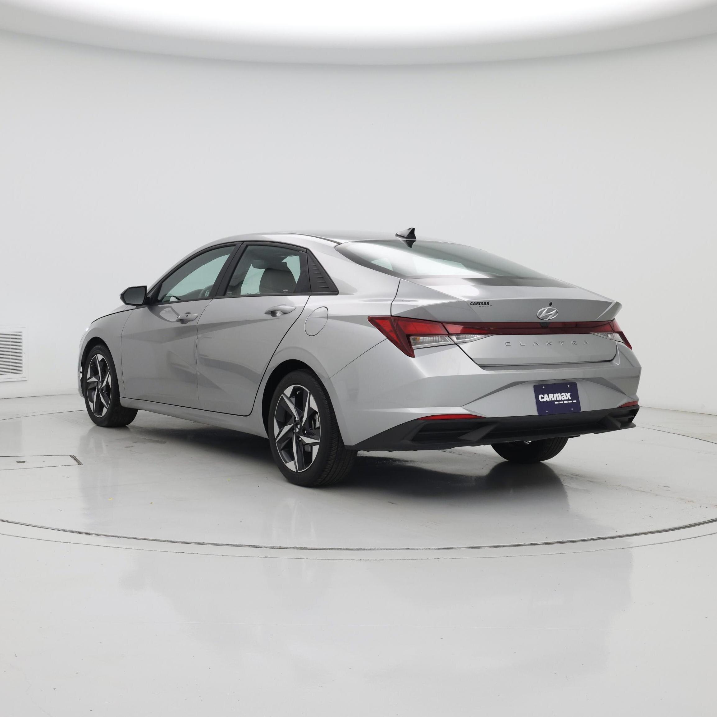 Thumbnail: 2023 Hyundai Elantra - 2