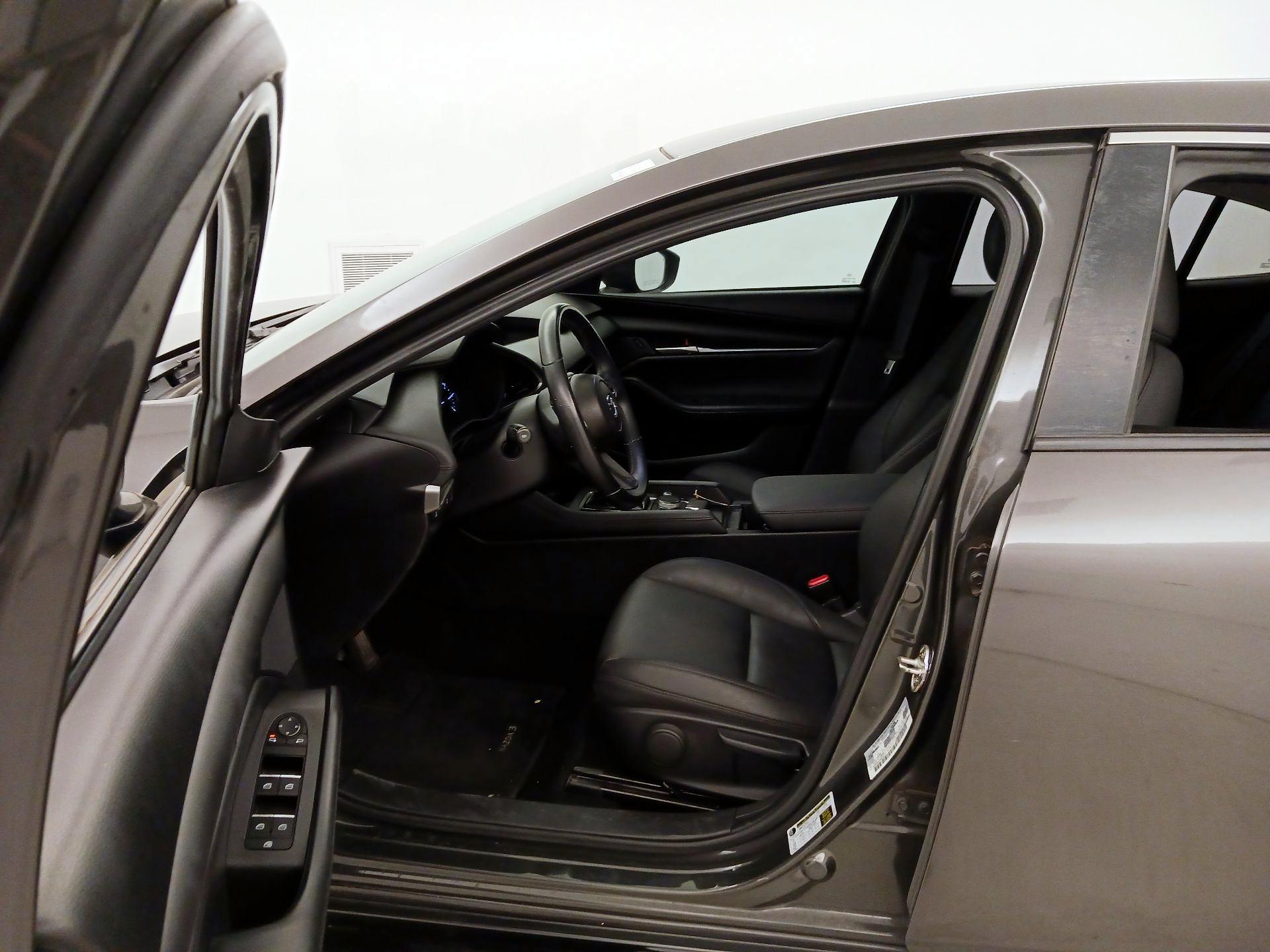 Thumbnail: 2021 Mazda Mazda3 - 11