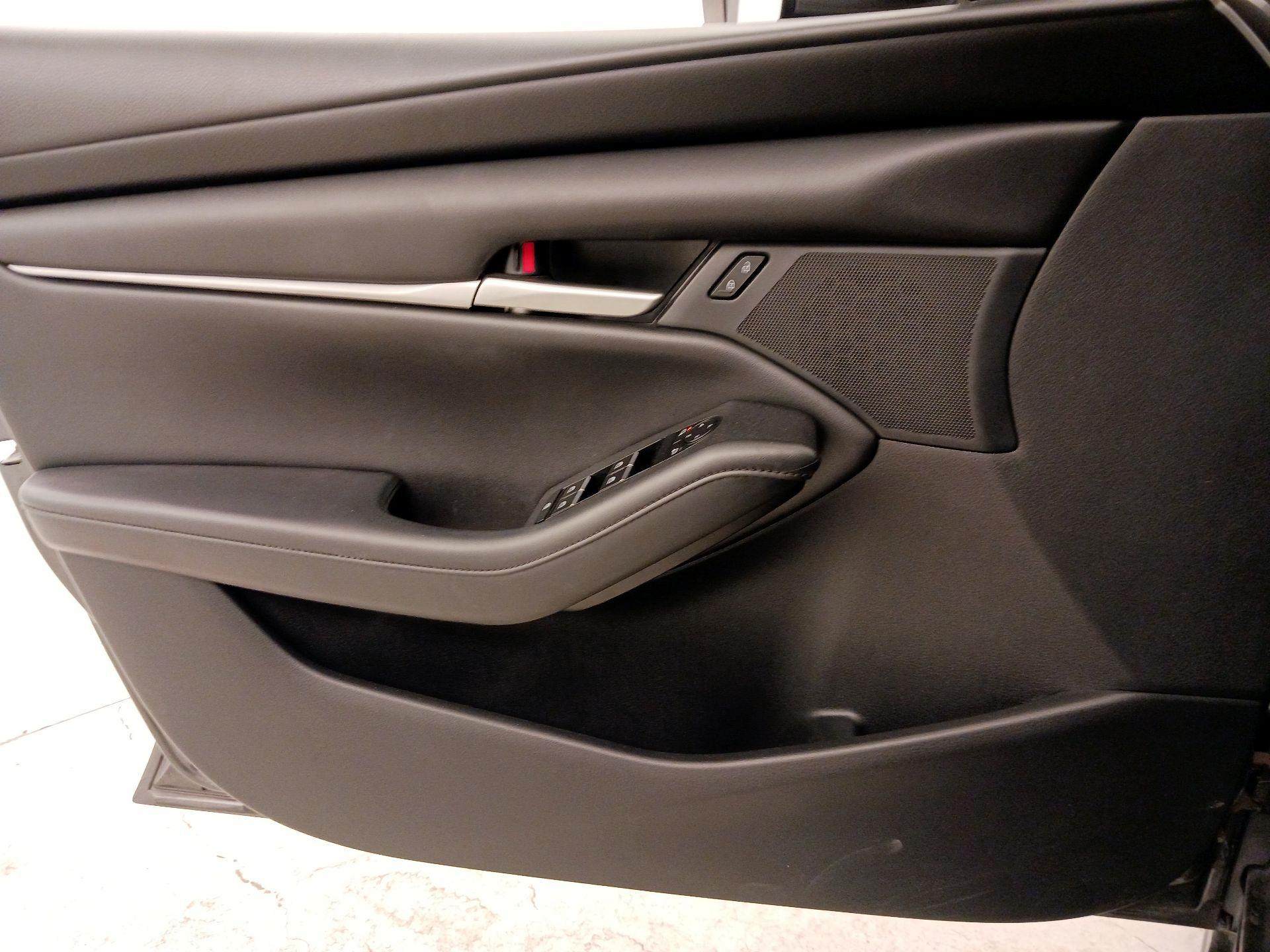 Thumbnail: 2021 Mazda Mazda3 - 12