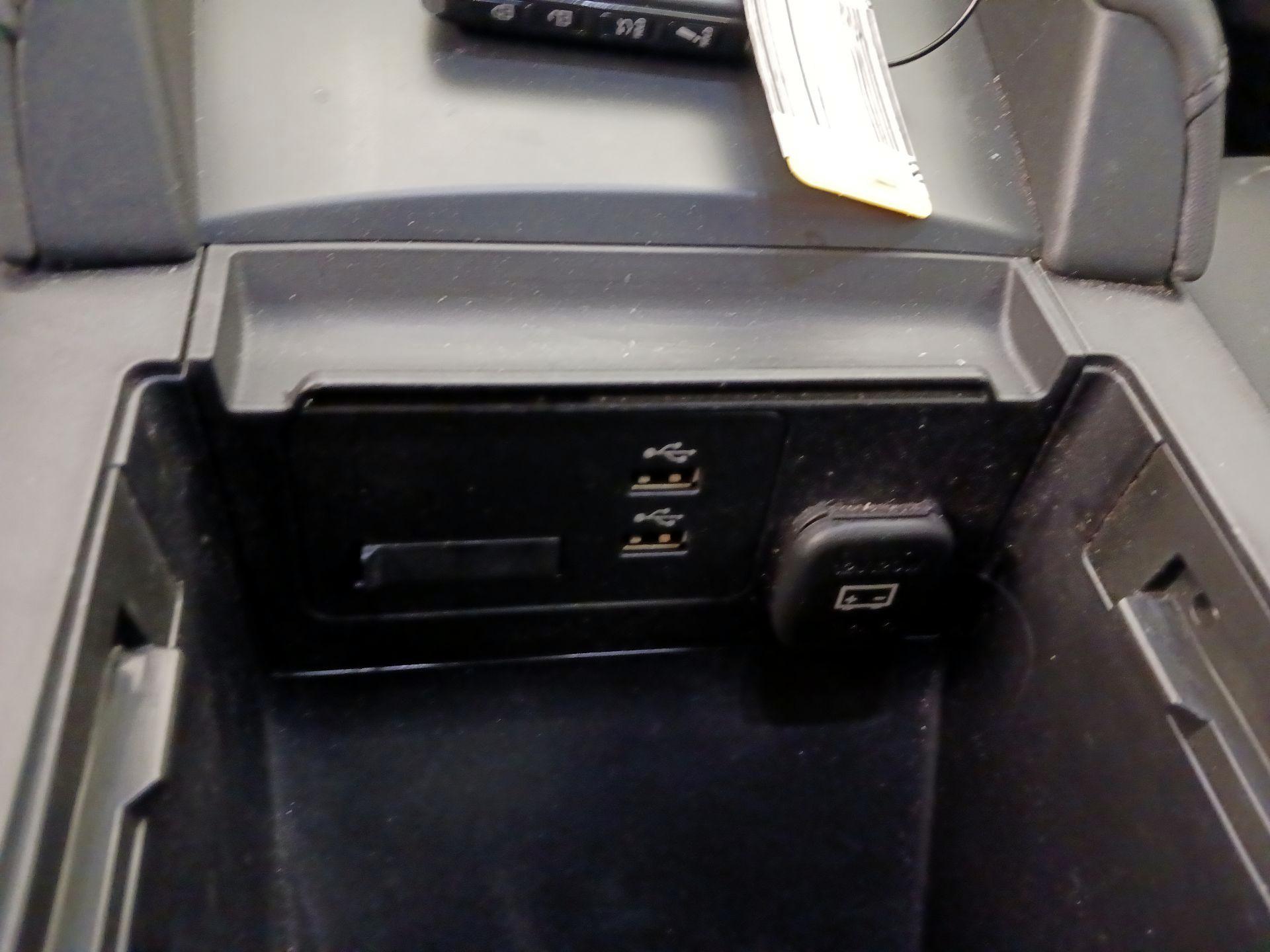 Thumbnail: 2021 Mazda Mazda3 - 19