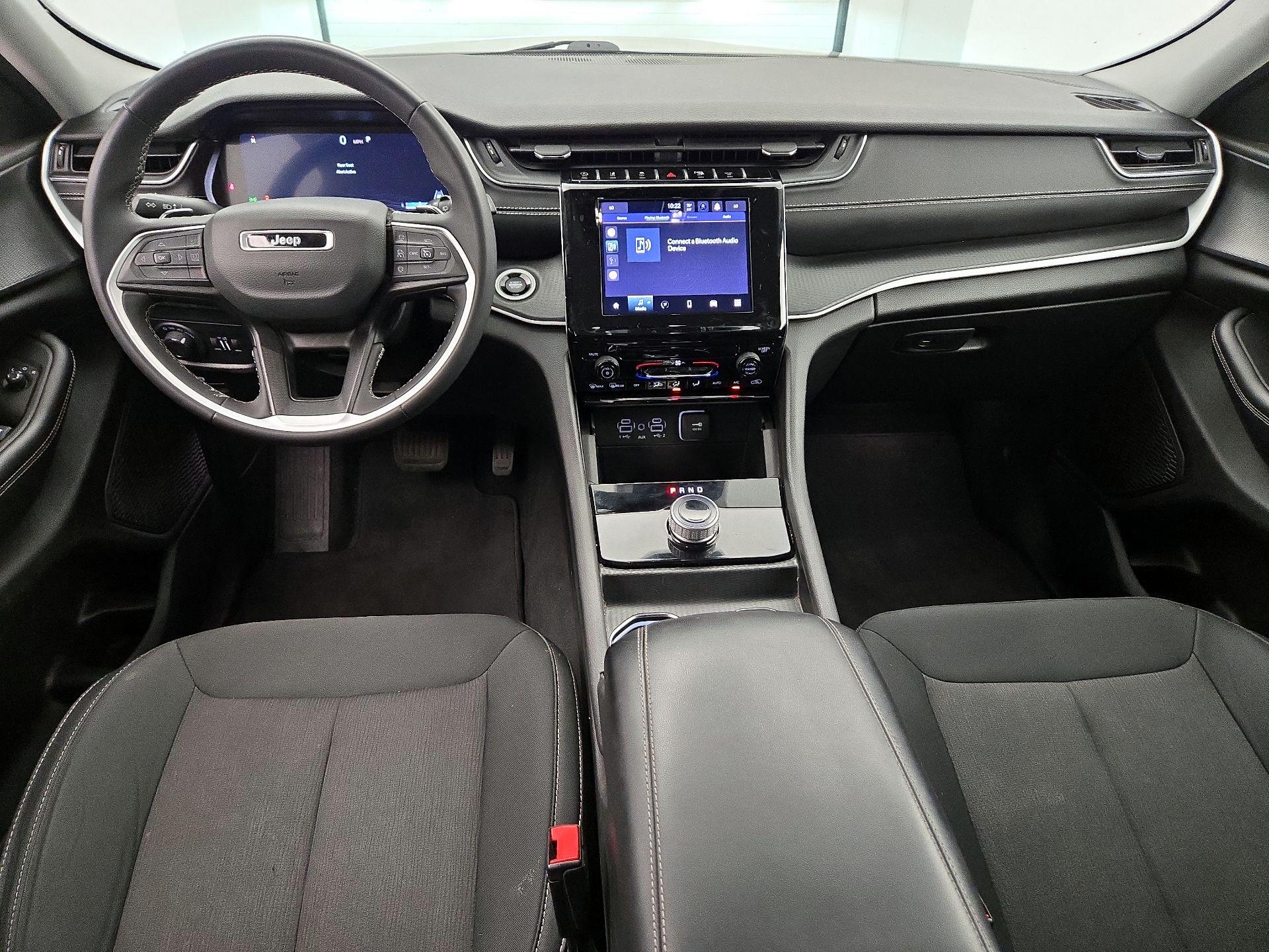 Thumbnail: 2024 Jeep Grand Cherokee - 9