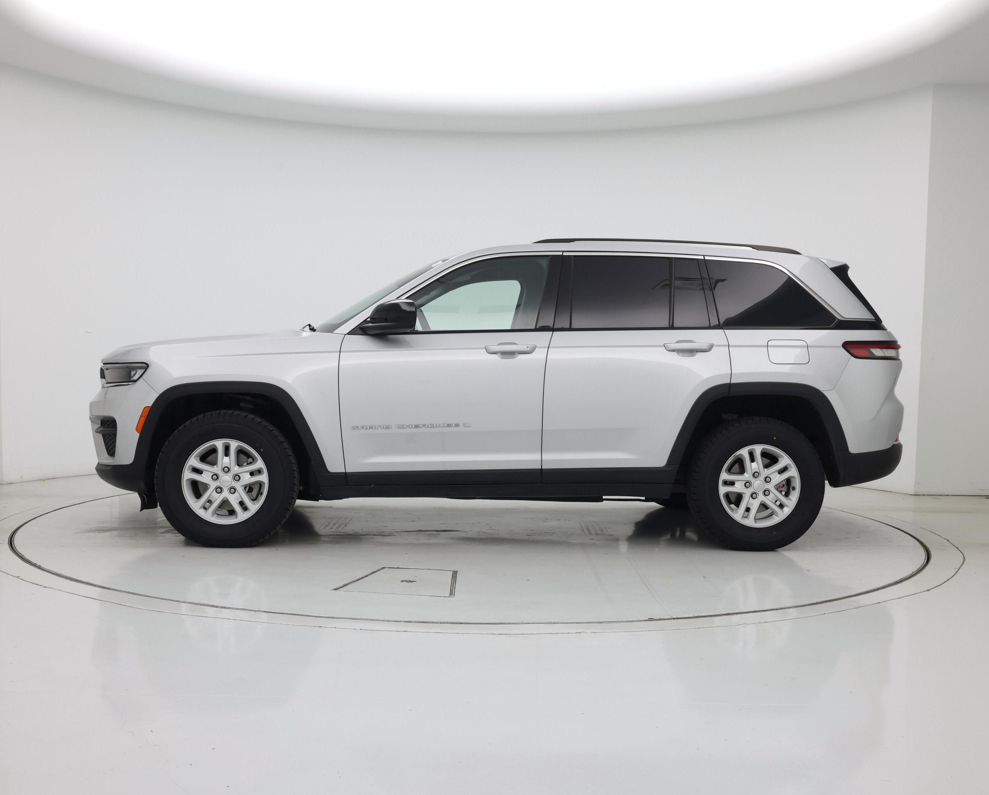 Thumbnail: 2024 Jeep Grand Cherokee - 3