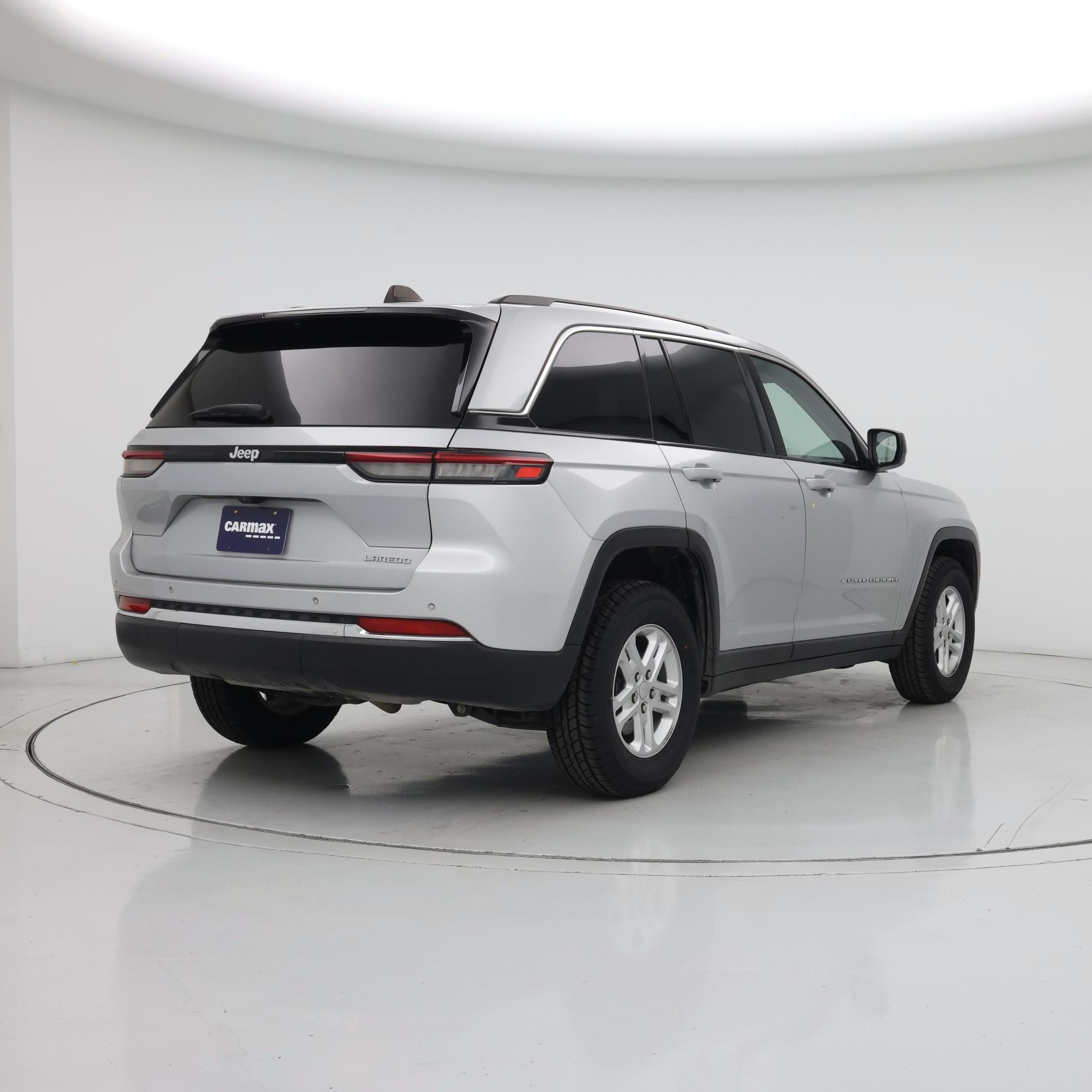 Thumbnail: 2024 Jeep Grand Cherokee - 8