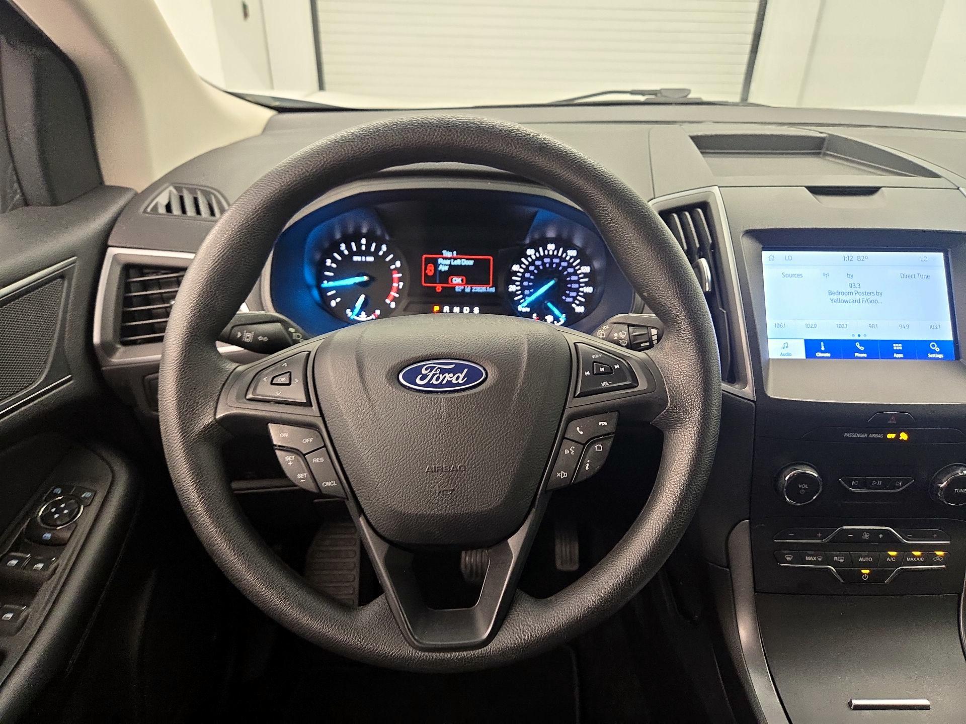 Thumbnail: 2020 Ford Edge - 10