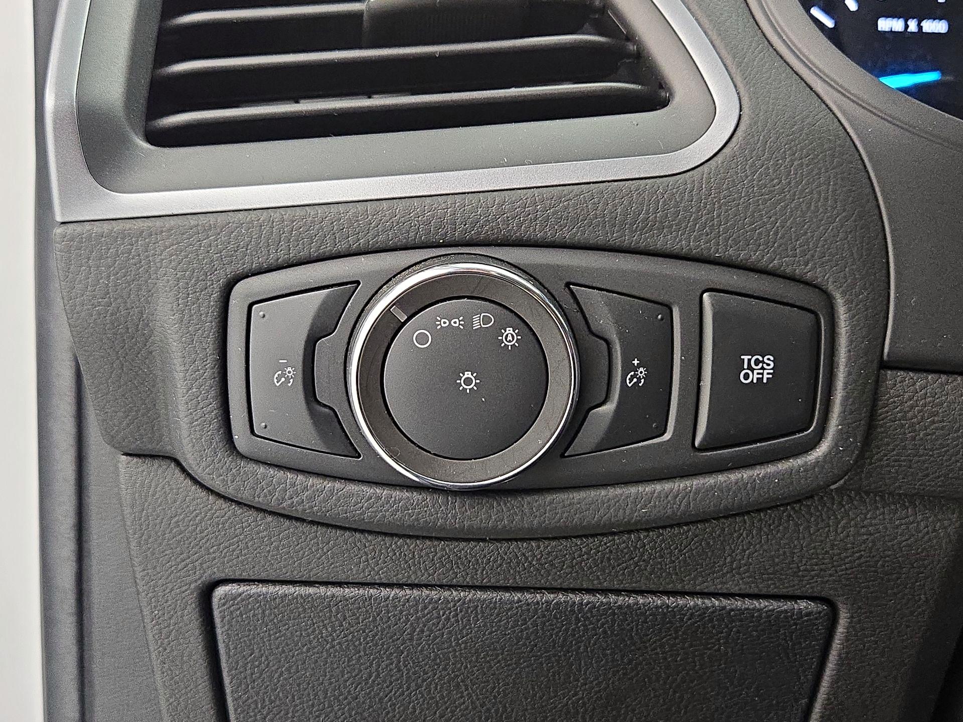 Thumbnail: 2020 Ford Edge - 13