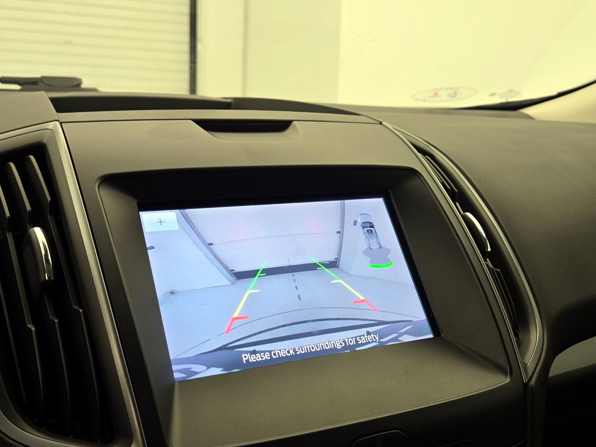 Thumbnail: 2020 Ford Edge - 14