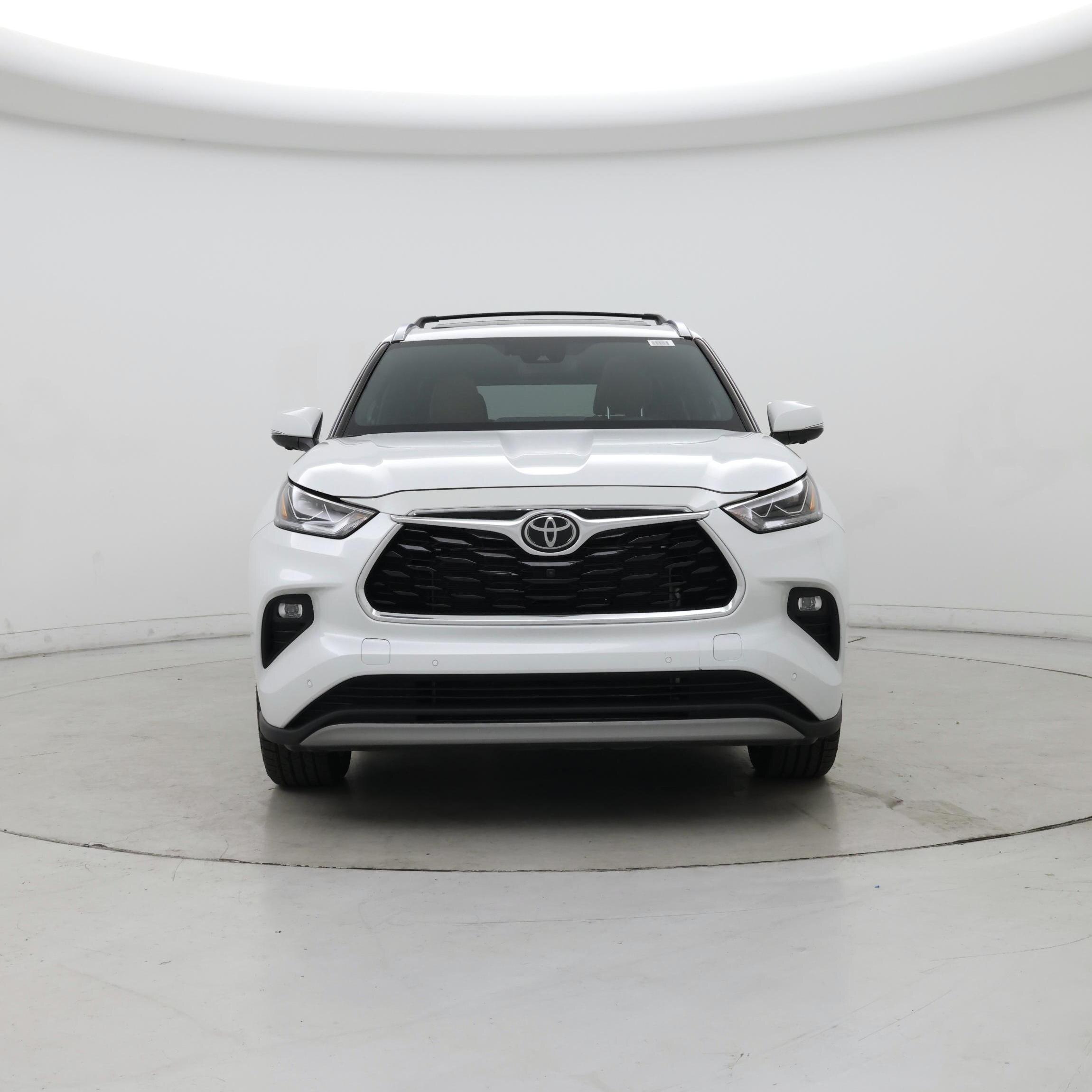 Thumbnail: 2023 Toyota Highlander - 5