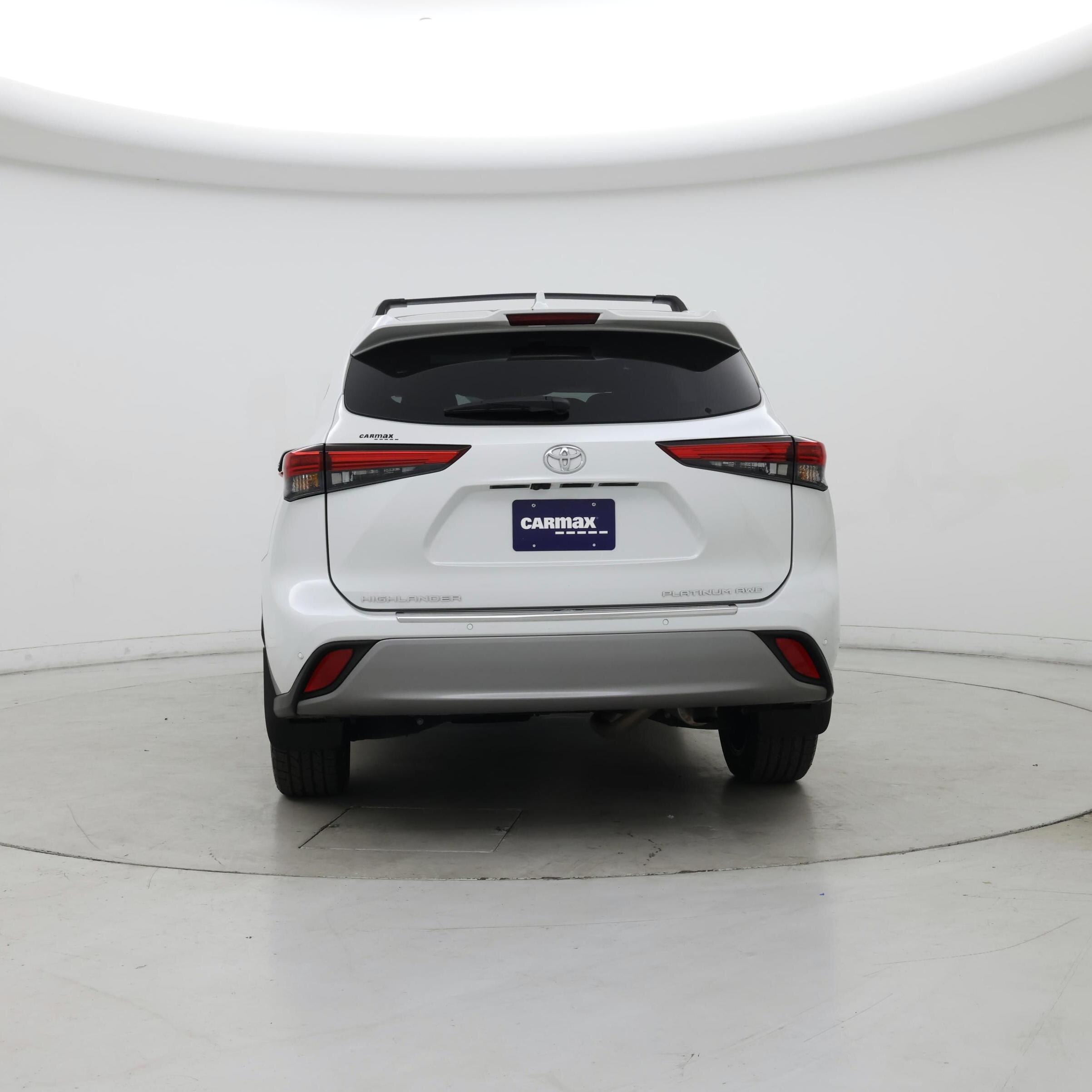 Thumbnail: 2023 Toyota Highlander - 6