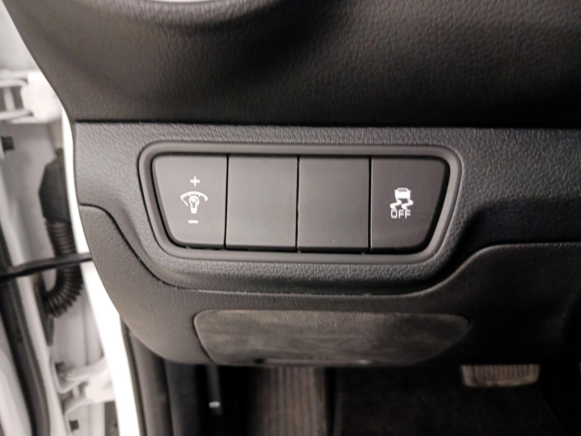 Thumbnail: 2024 Kia Forte - 13