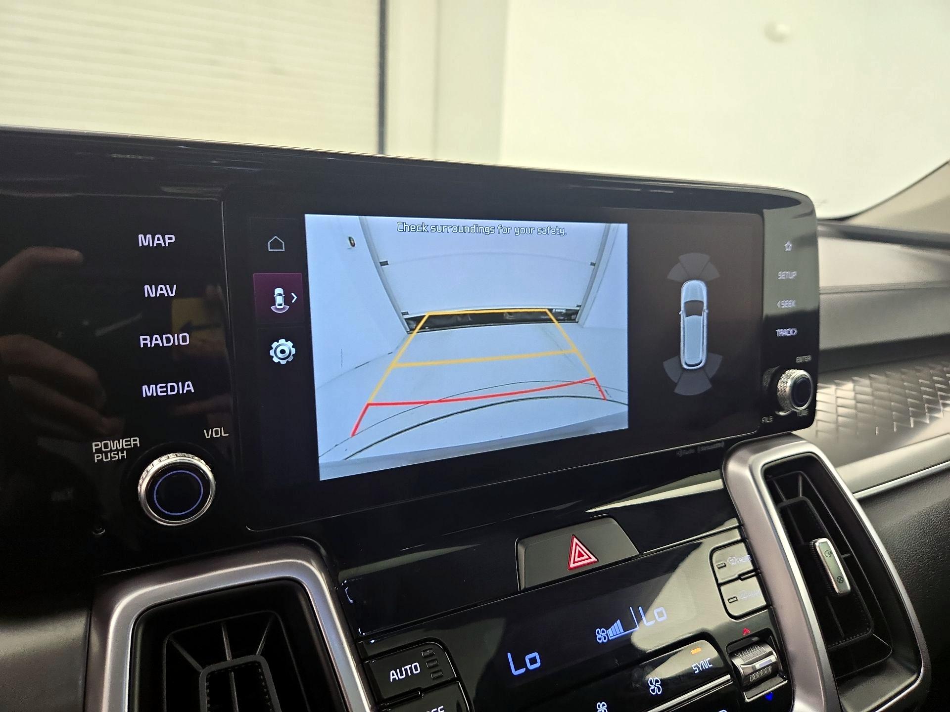 Thumbnail: 2023 Kia Sorento - 15