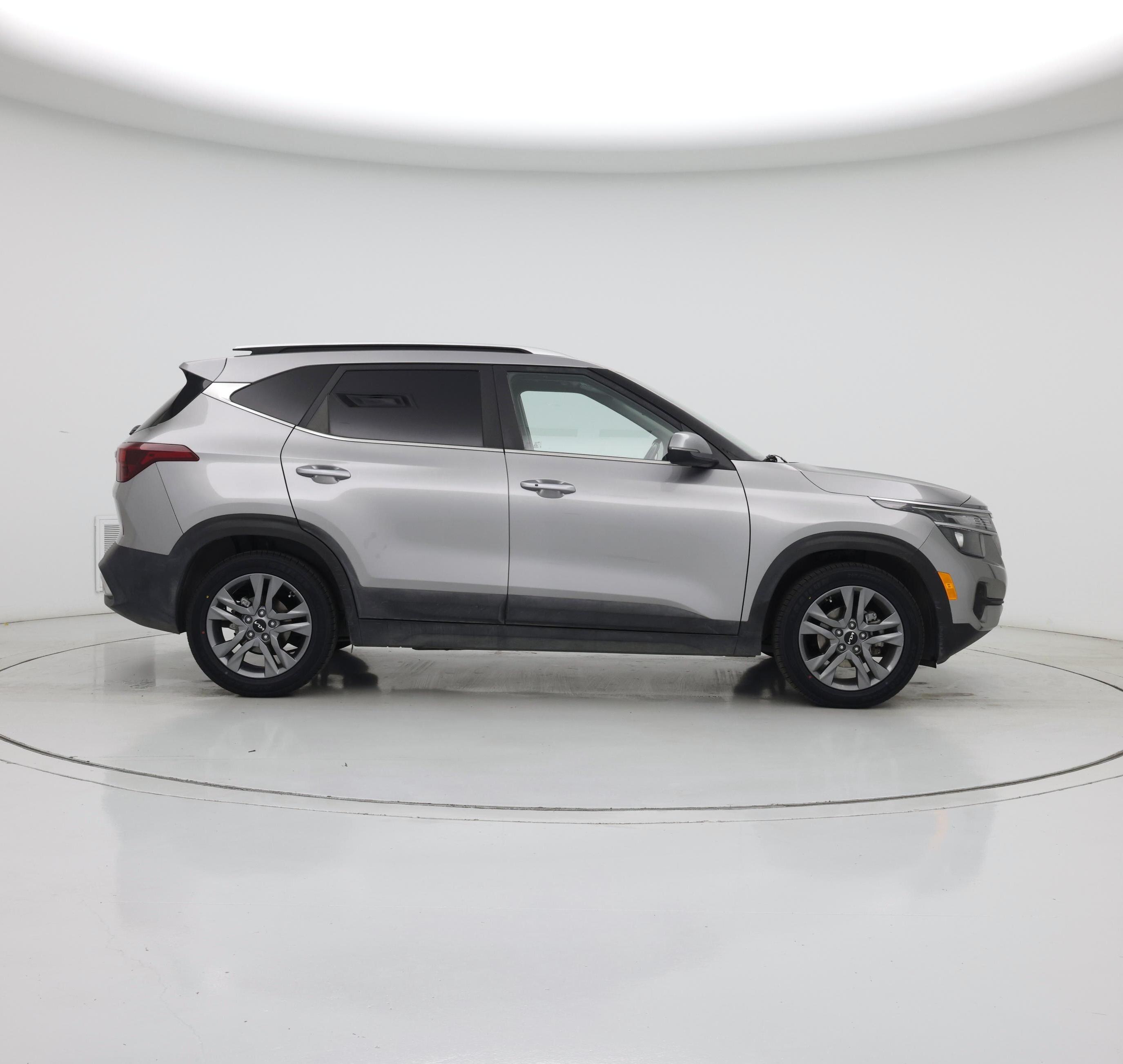Thumbnail: 2022 Kia Seltos - 7