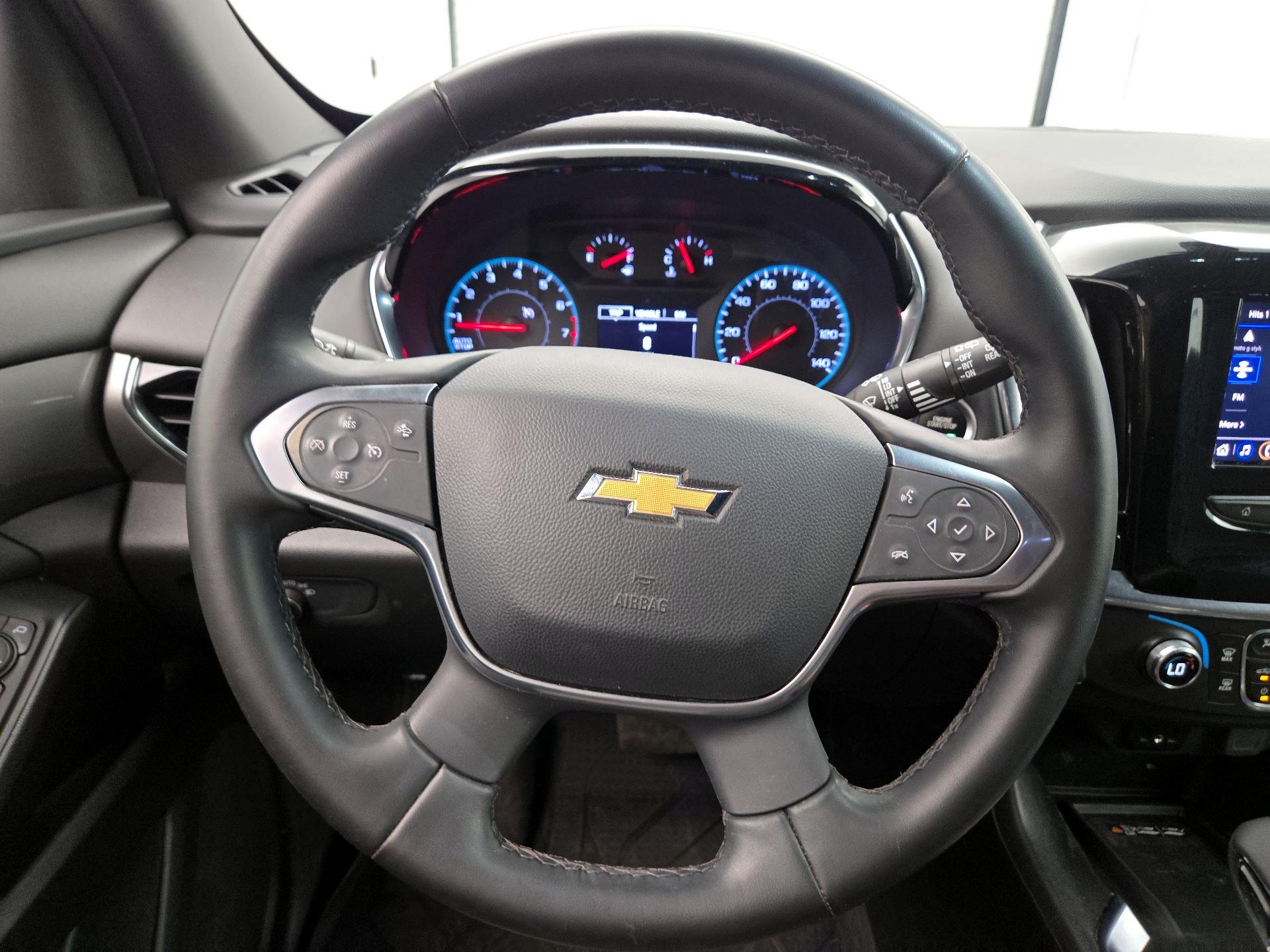 Thumbnail: 2023 Chevrolet Traverse - 10