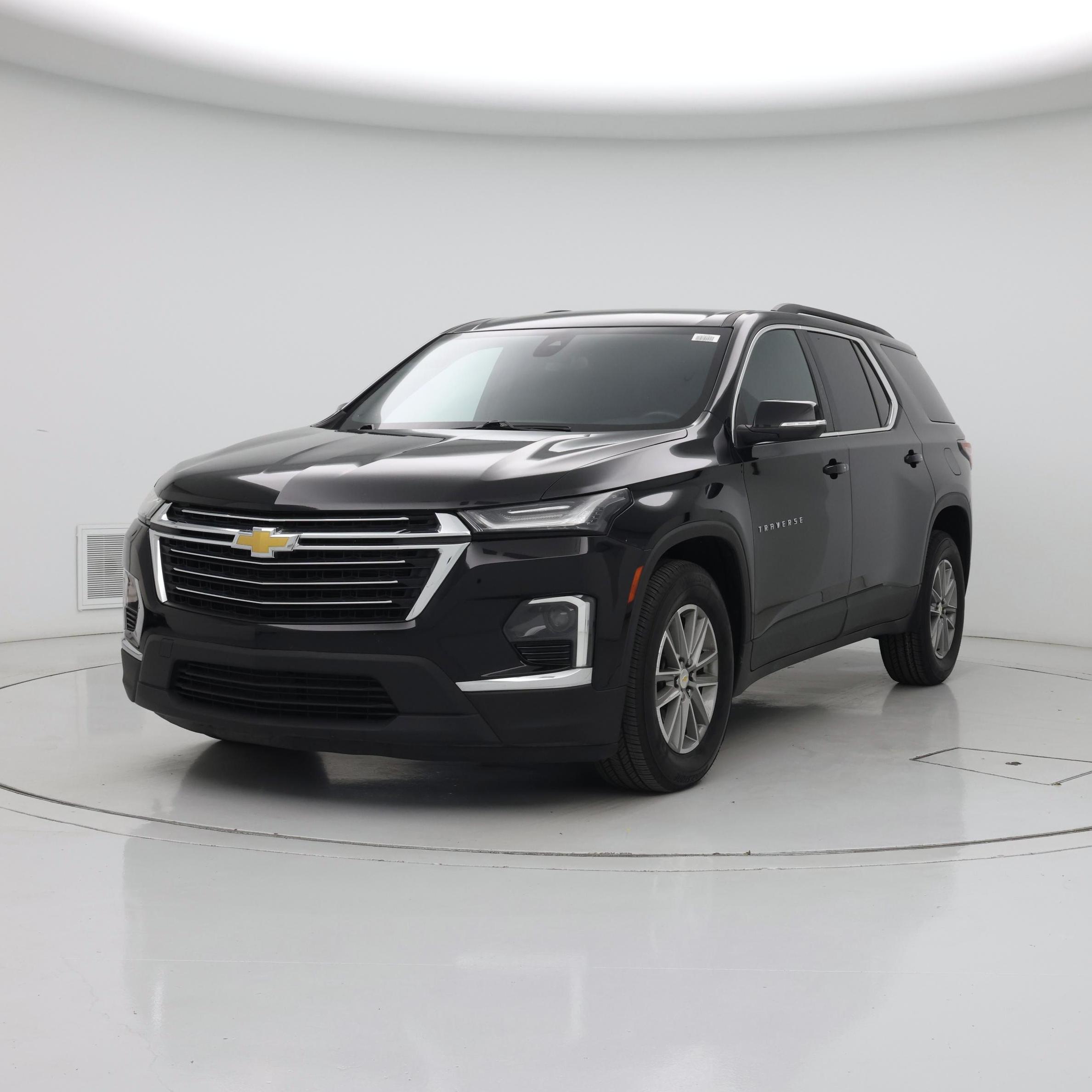 Thumbnail: 2023 Chevrolet Traverse - 4