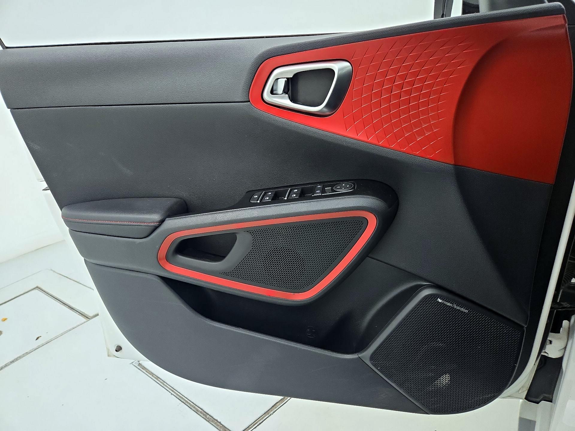 Thumbnail: 2023 Kia Soul - 12