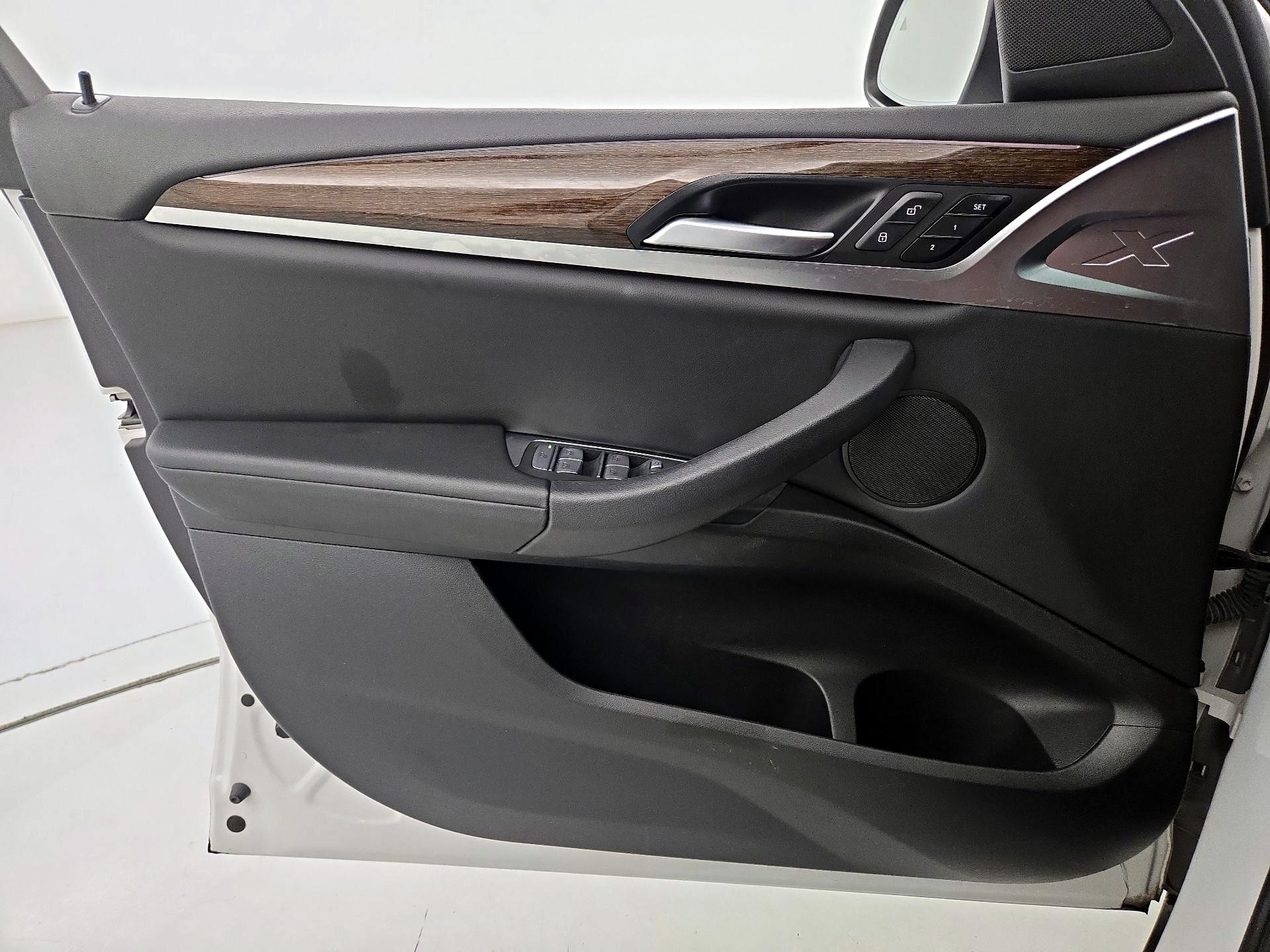 Thumbnail: 2023 BMW X4 - 12