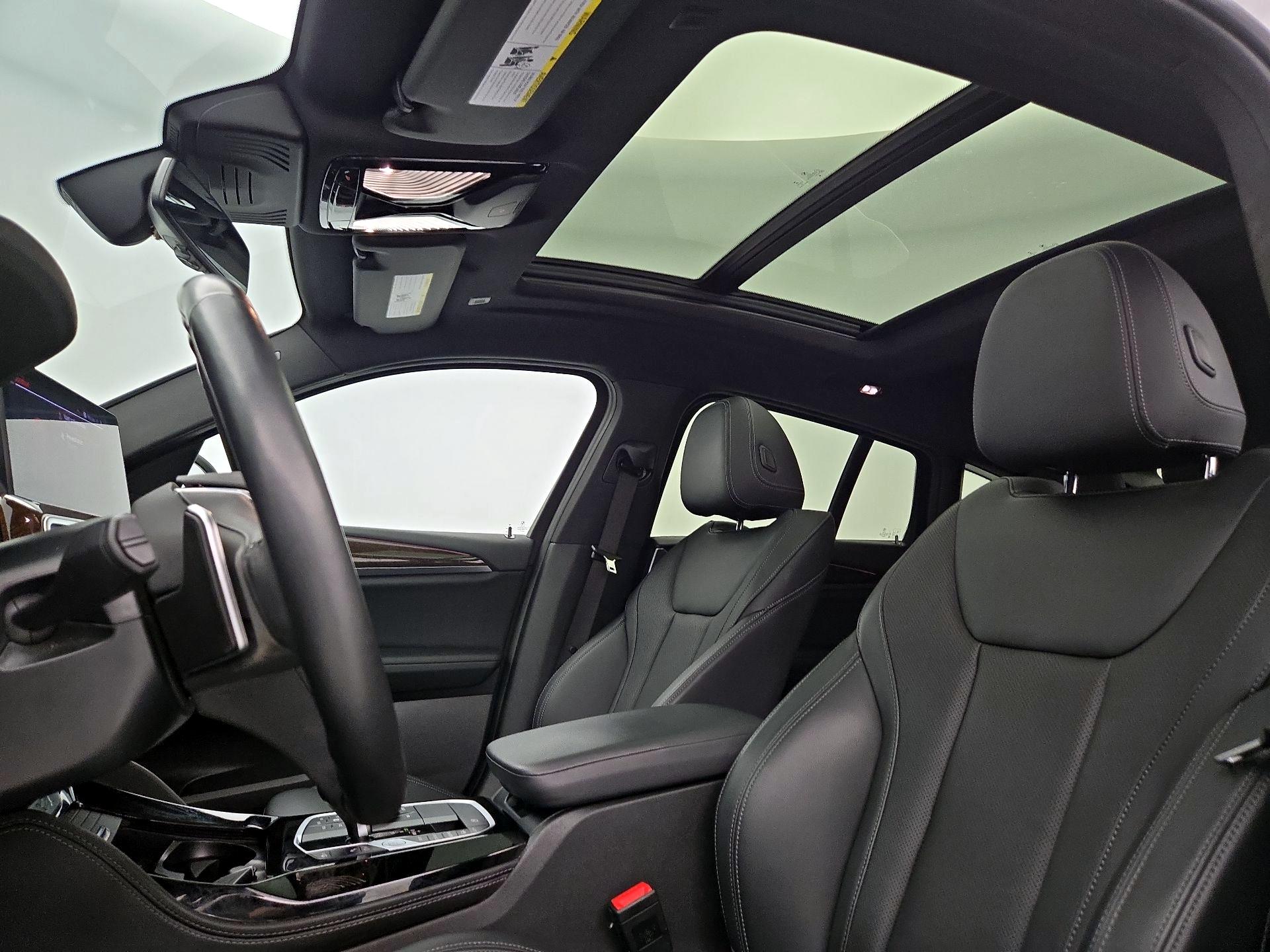 Thumbnail: 2023 BMW X4 - 20