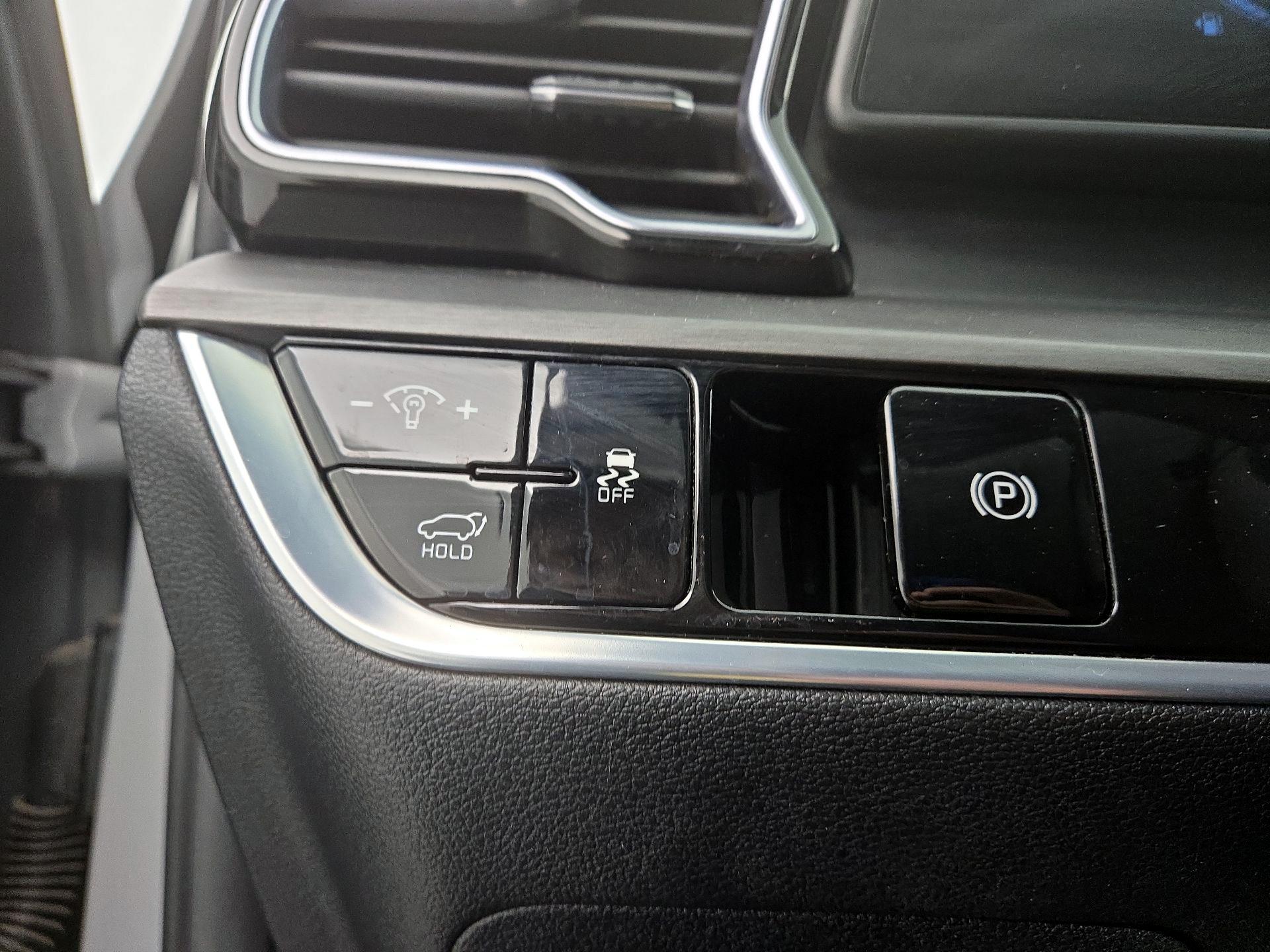 Thumbnail: 2023 Kia Sportage - 13