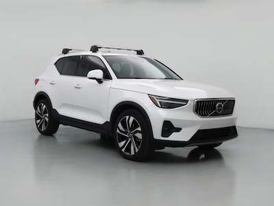 2024 Volvo XC40 B5 Ultimate Bright Theme