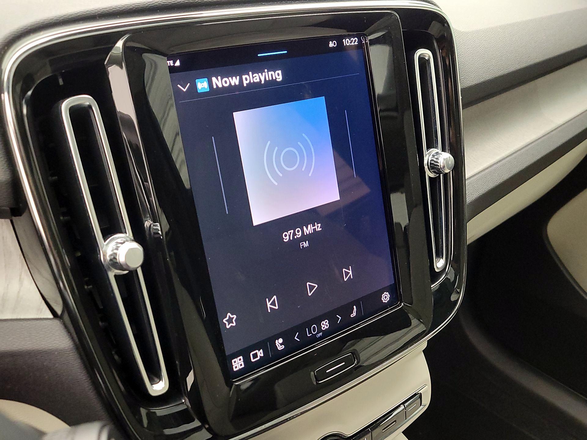 Thumbnail: 2024 Volvo XC40 - 15