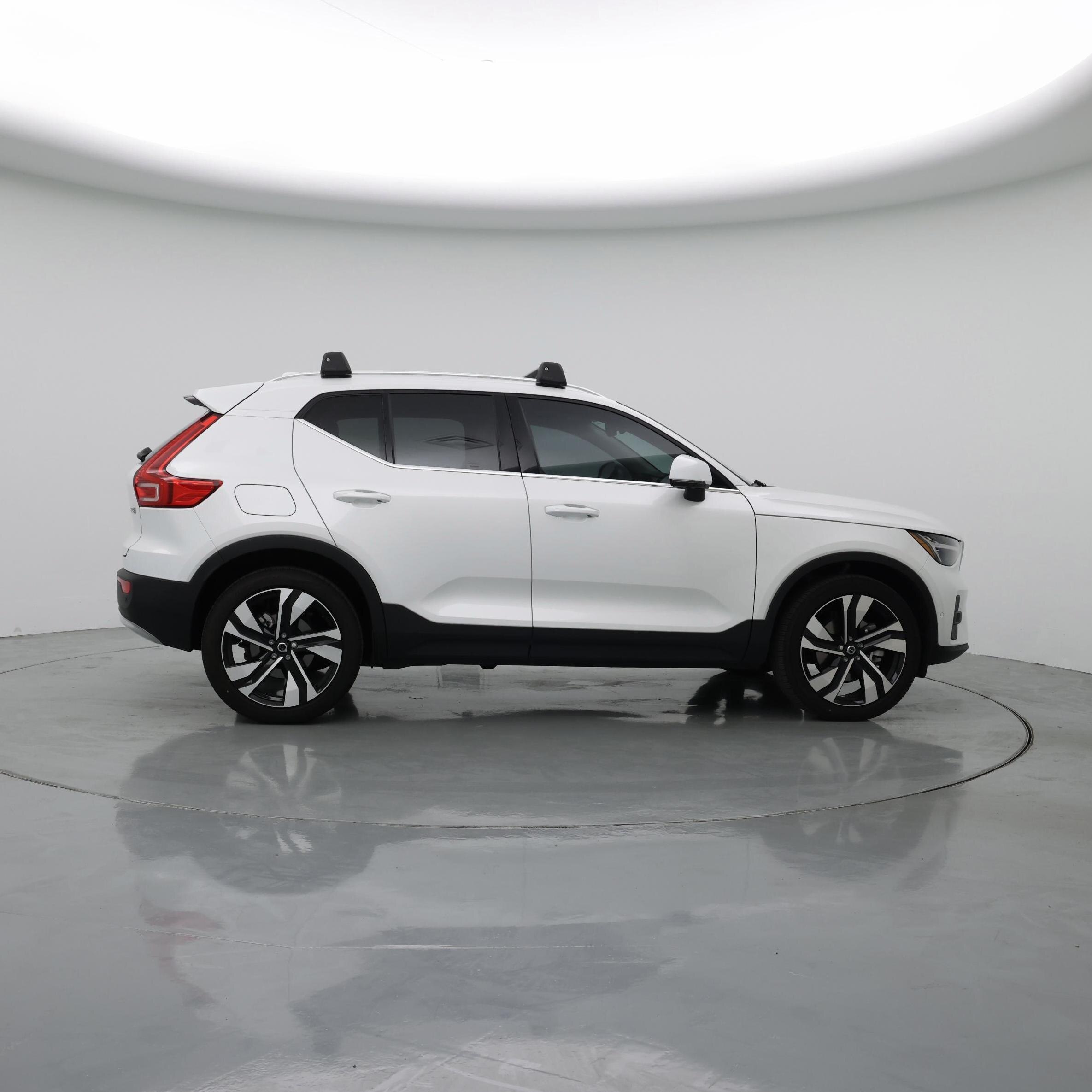 Thumbnail: 2024 Volvo XC40 - 7