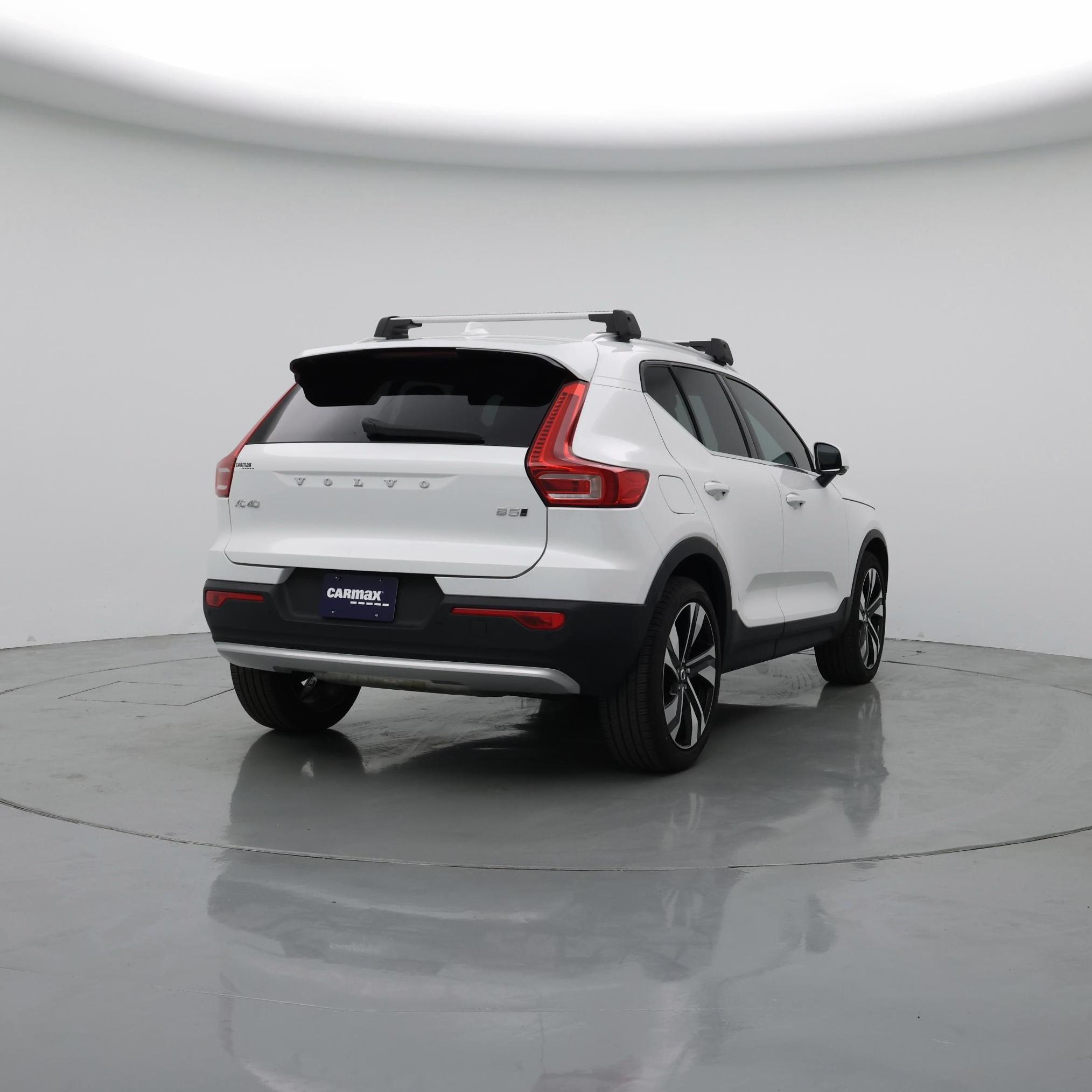 Thumbnail: 2024 Volvo XC40 - 8