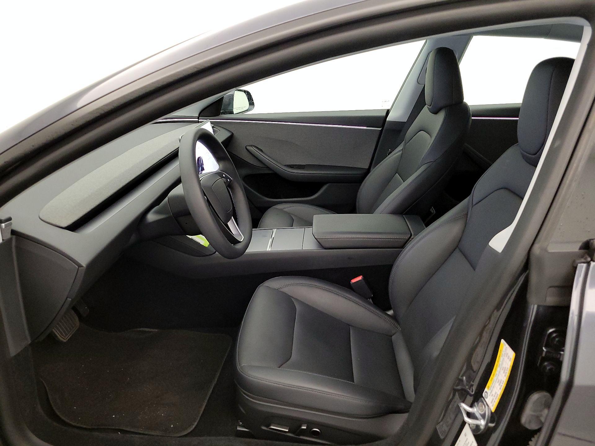 Thumbnail: 2025 Tesla Model 3 - 11