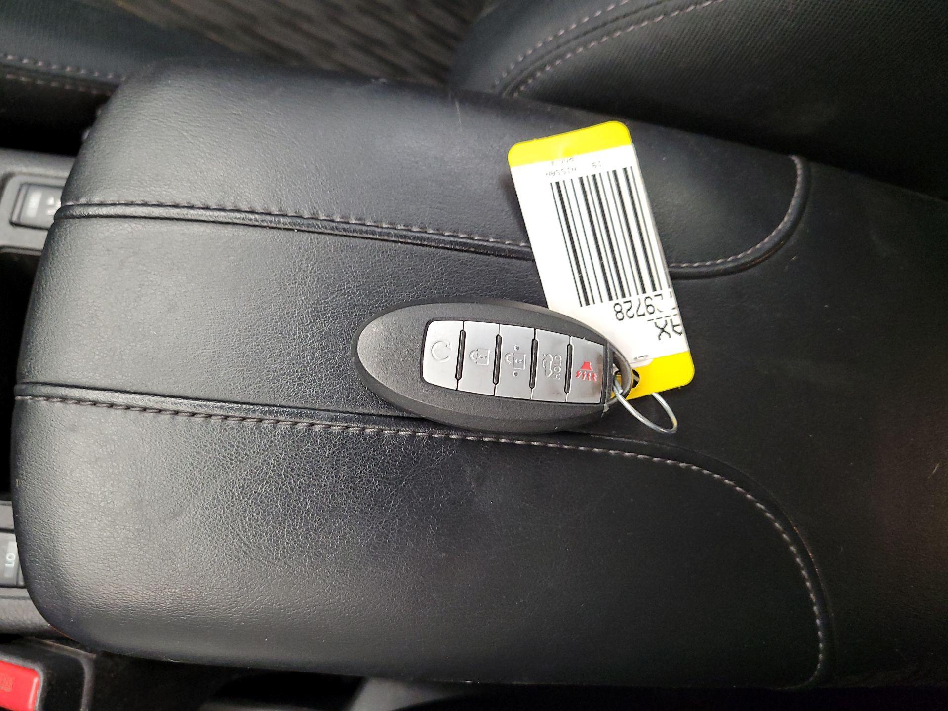 Thumbnail: 2019 Nissan Rogue - 16