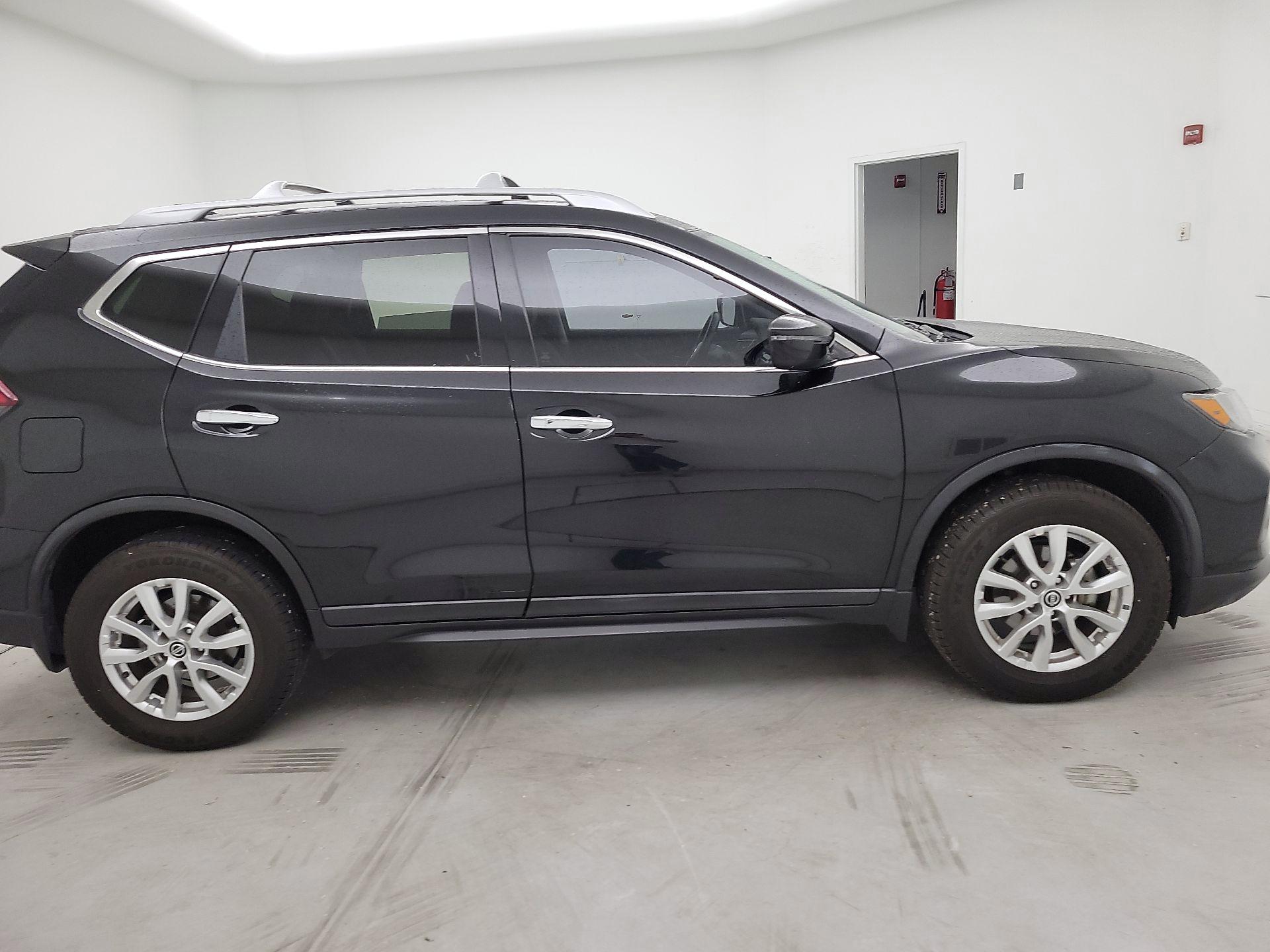 Thumbnail: 2019 Nissan Rogue - 4