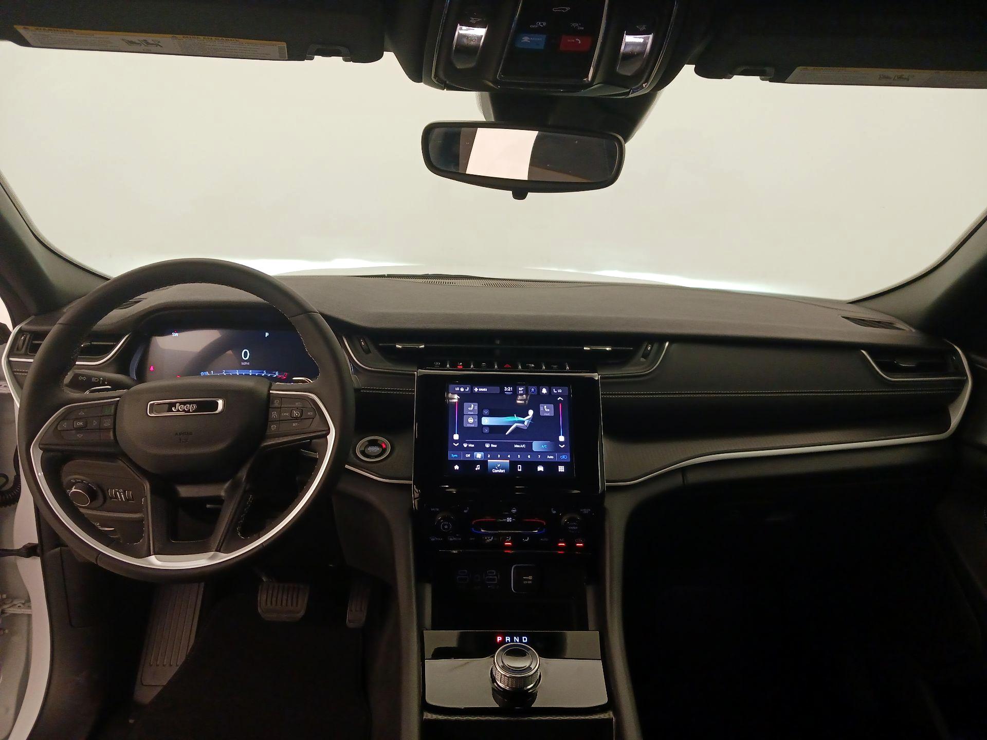 Thumbnail: 2024 Jeep Grand Cherokee - 9