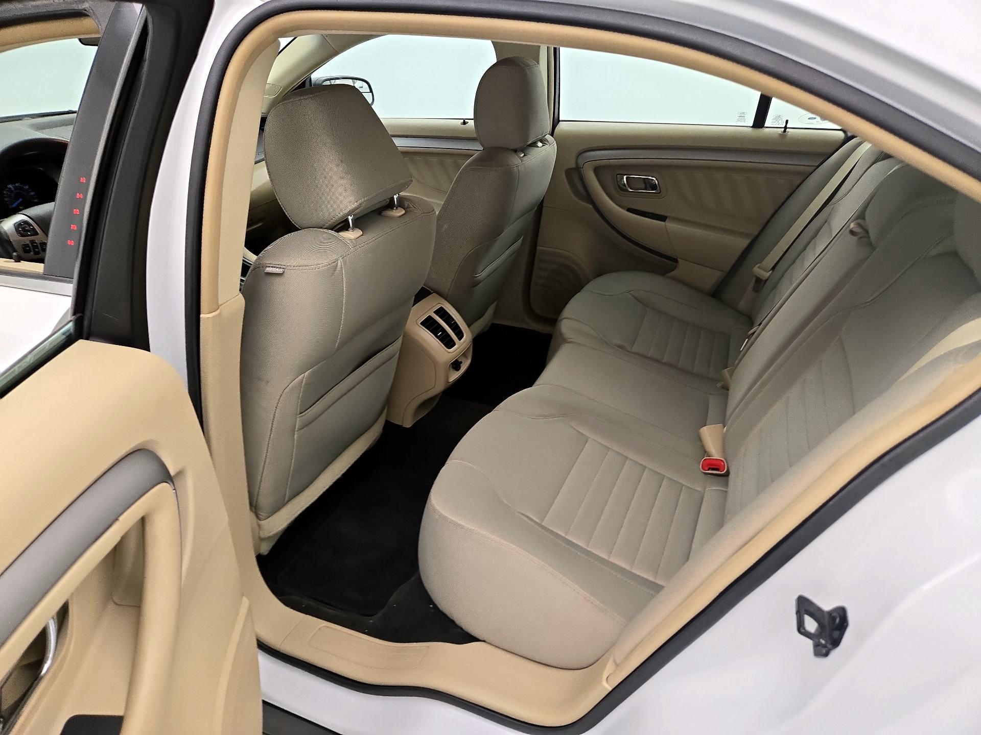 Thumbnail: 2015 Ford Taurus - 19