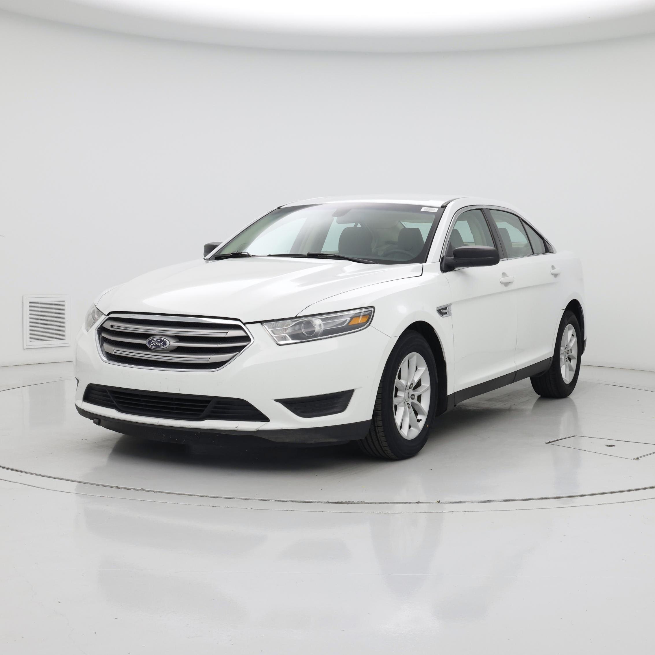 Thumbnail: 2015 Ford Taurus - 4