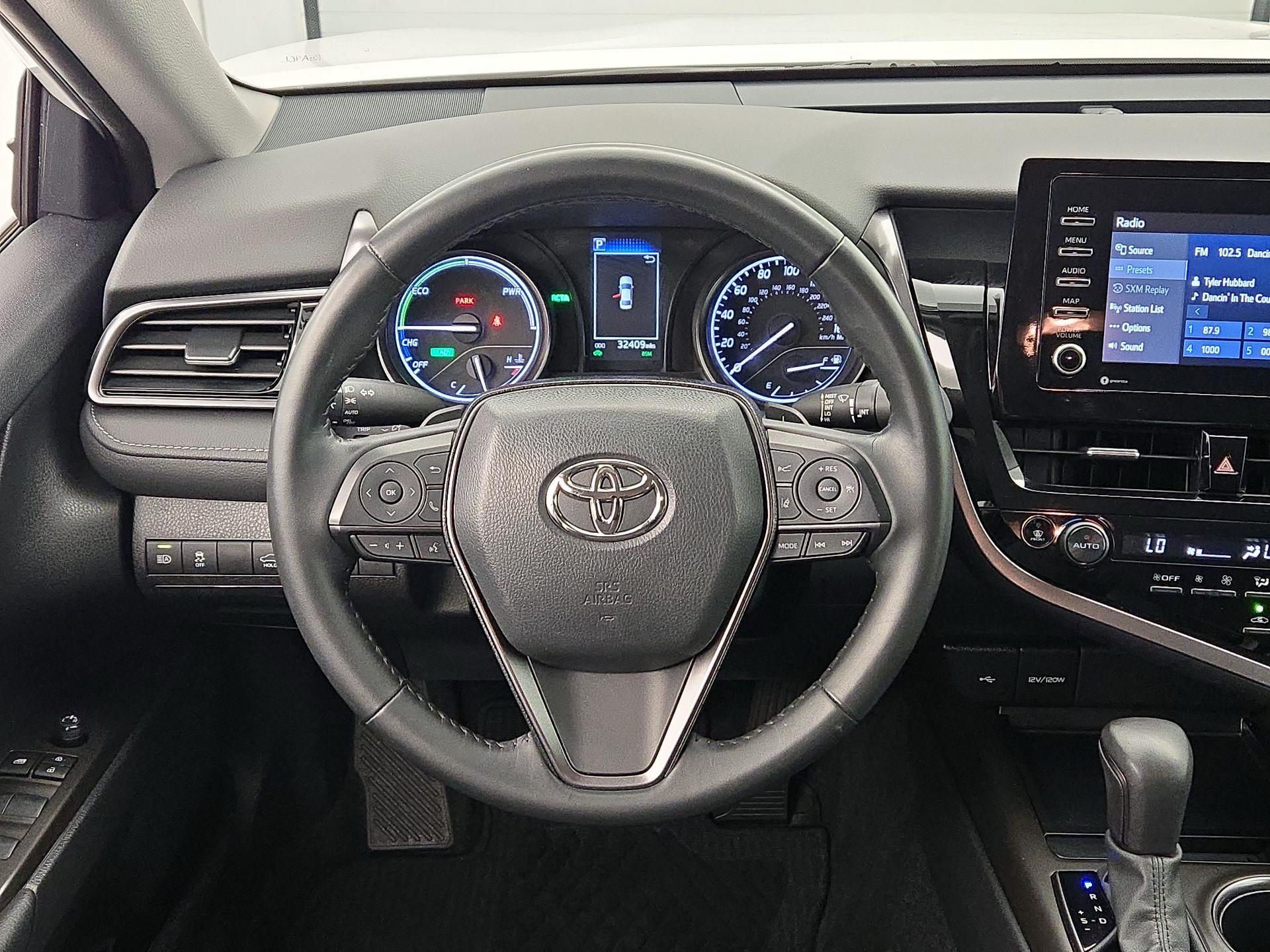 Thumbnail: 2023 Toyota Camry - 10