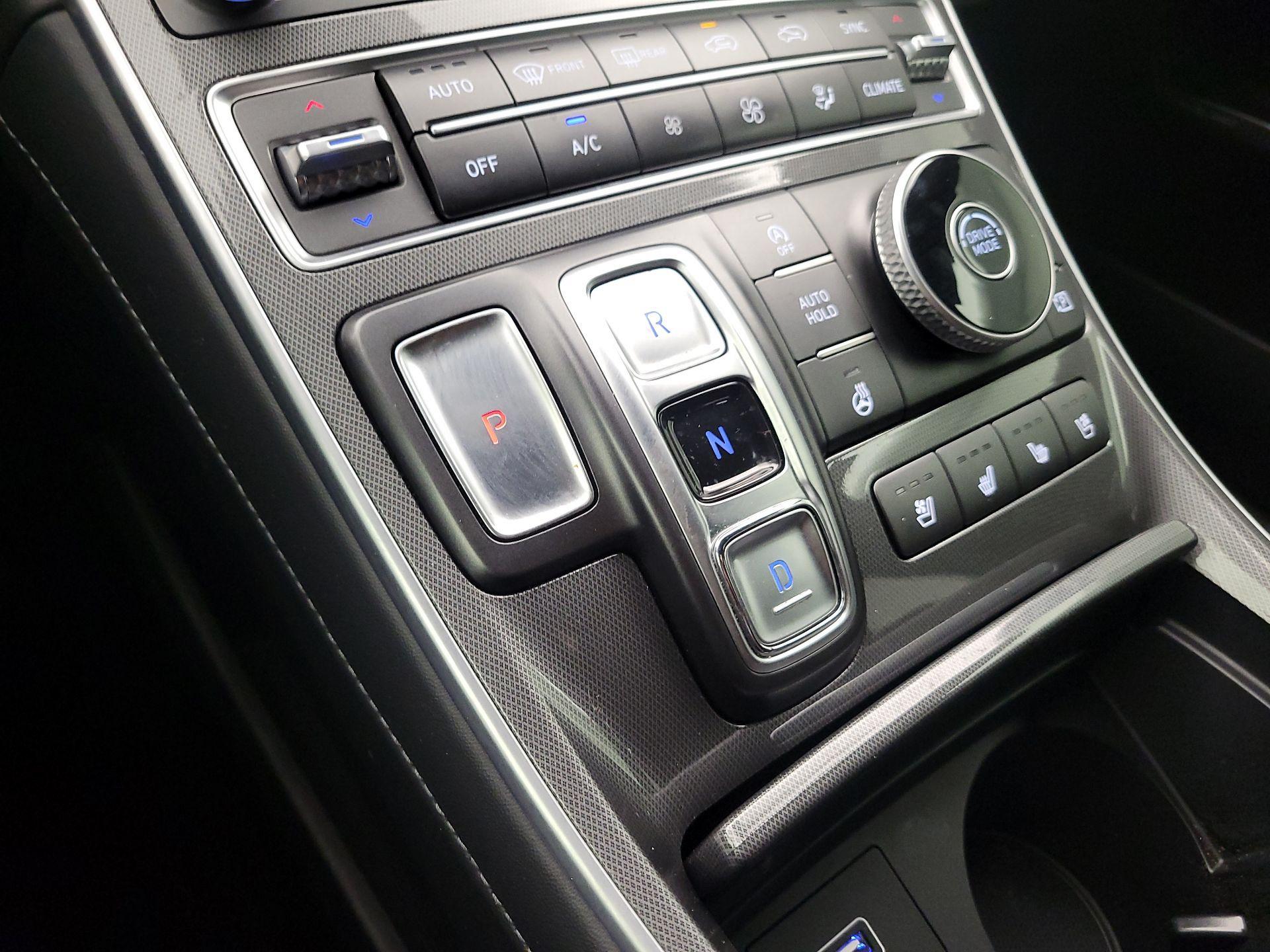 Thumbnail: 2022 Hyundai Santa Fe - 18