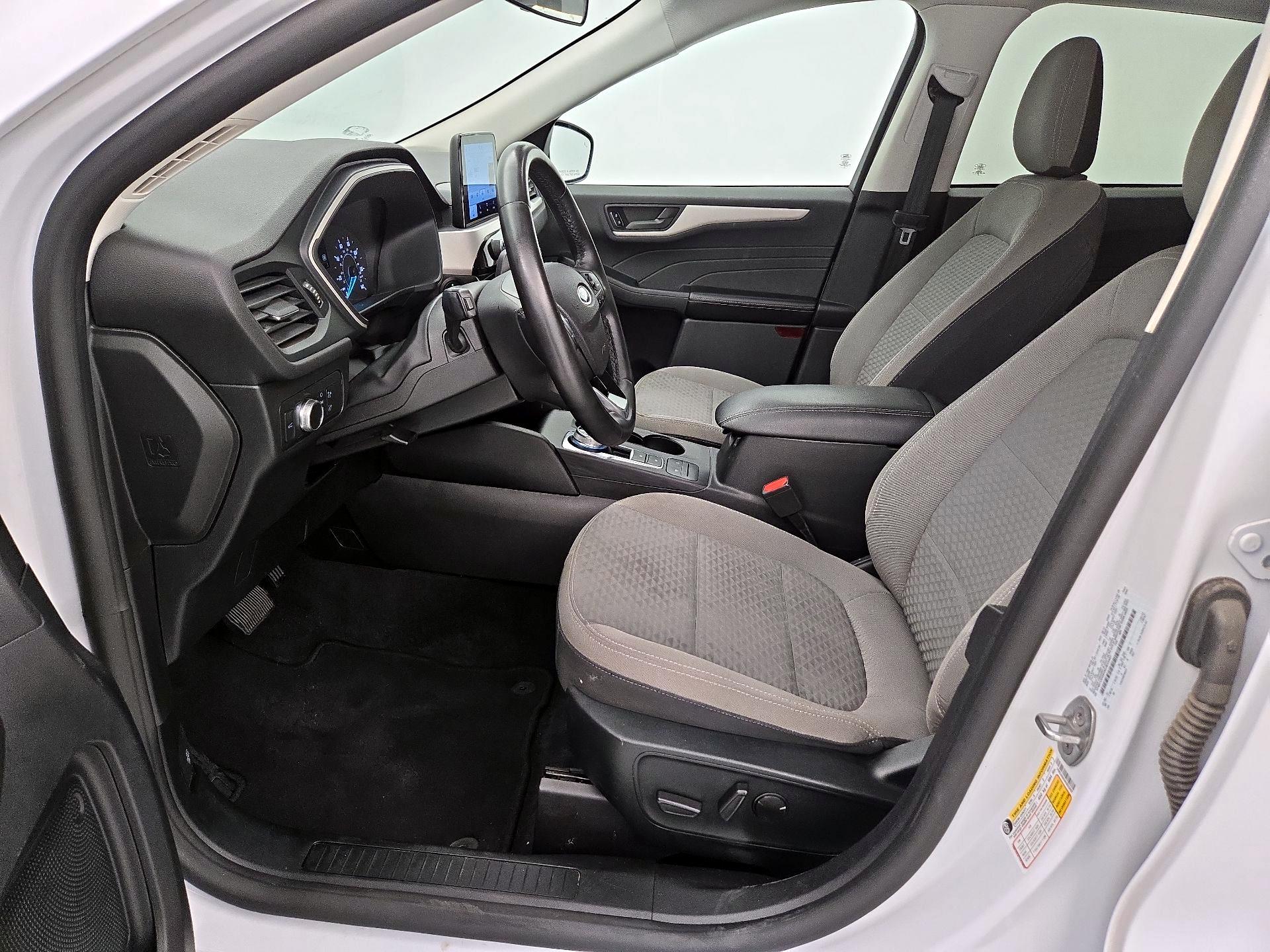 Thumbnail: 2022 Ford Escape - 11