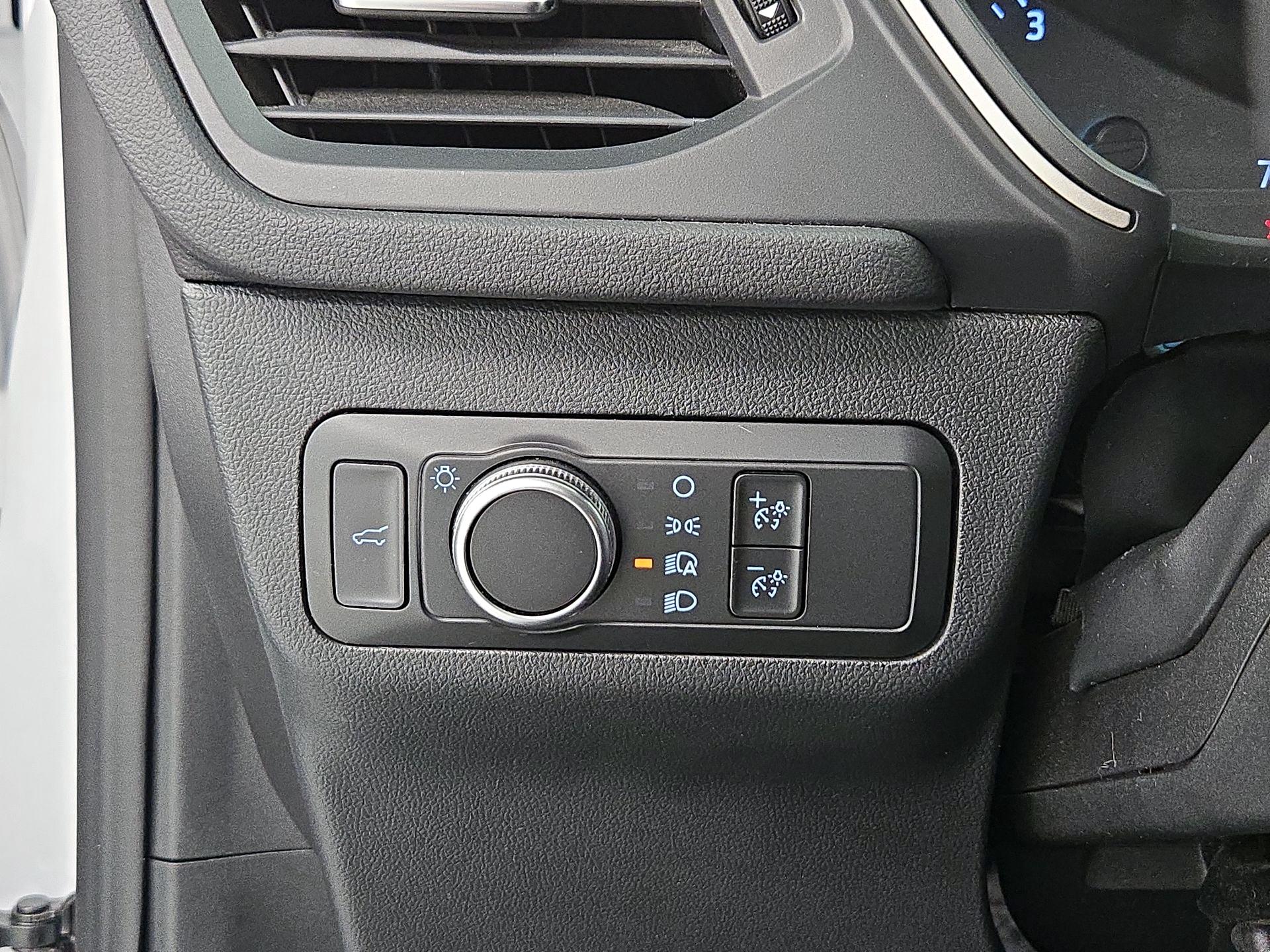 Thumbnail: 2022 Ford Escape - 13