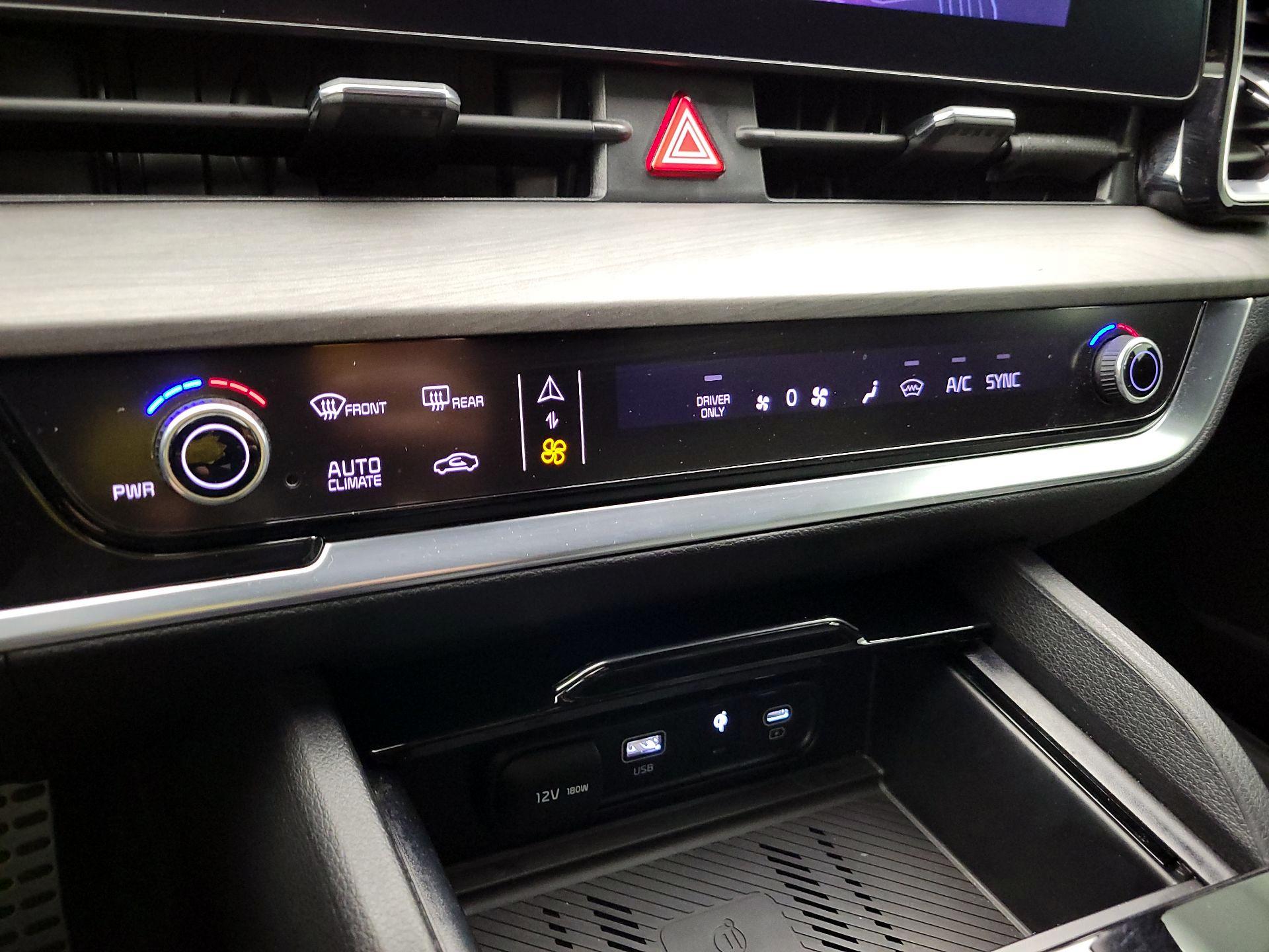 Thumbnail: 2023 Kia Sportage - 17