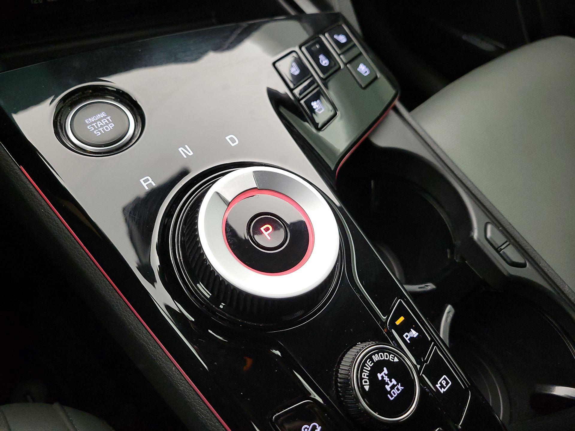 Thumbnail: 2023 Kia Sportage - 18