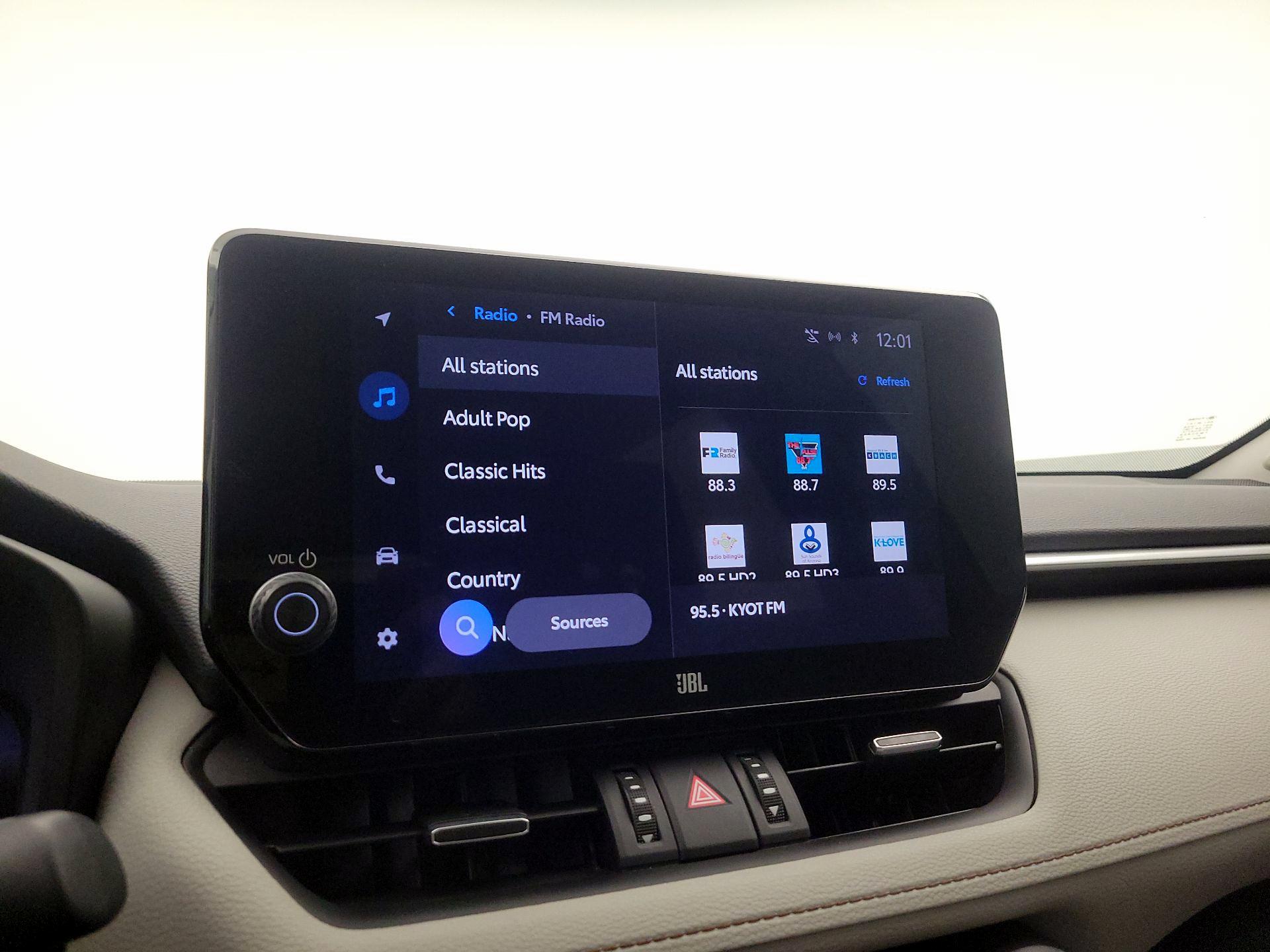 Thumbnail: 2023 Toyota RAV4 - 15