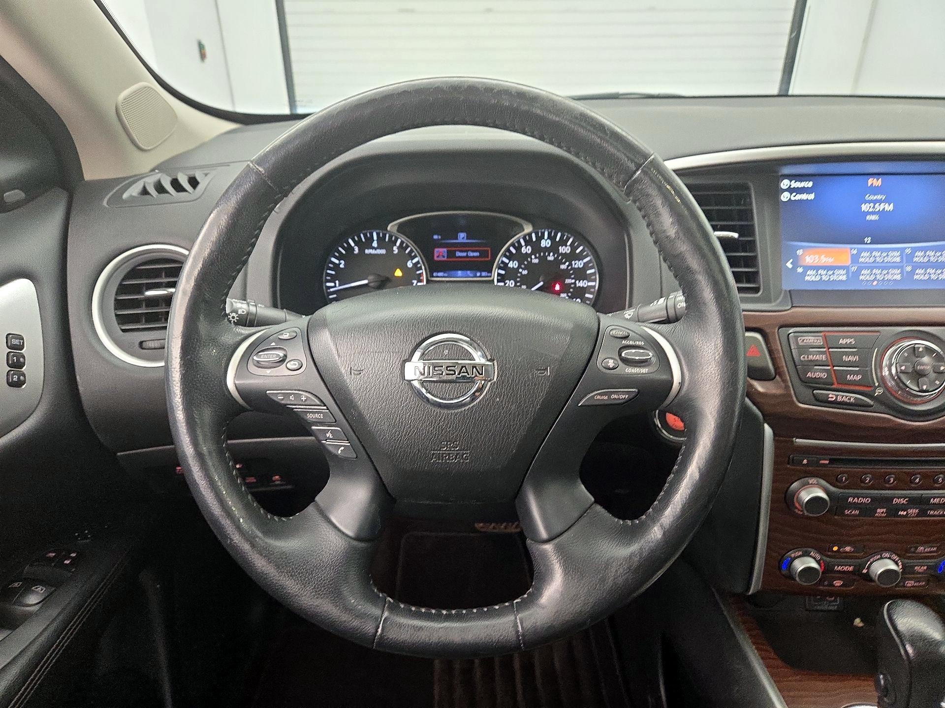 Thumbnail: 2019 Nissan Pathfinder - 10