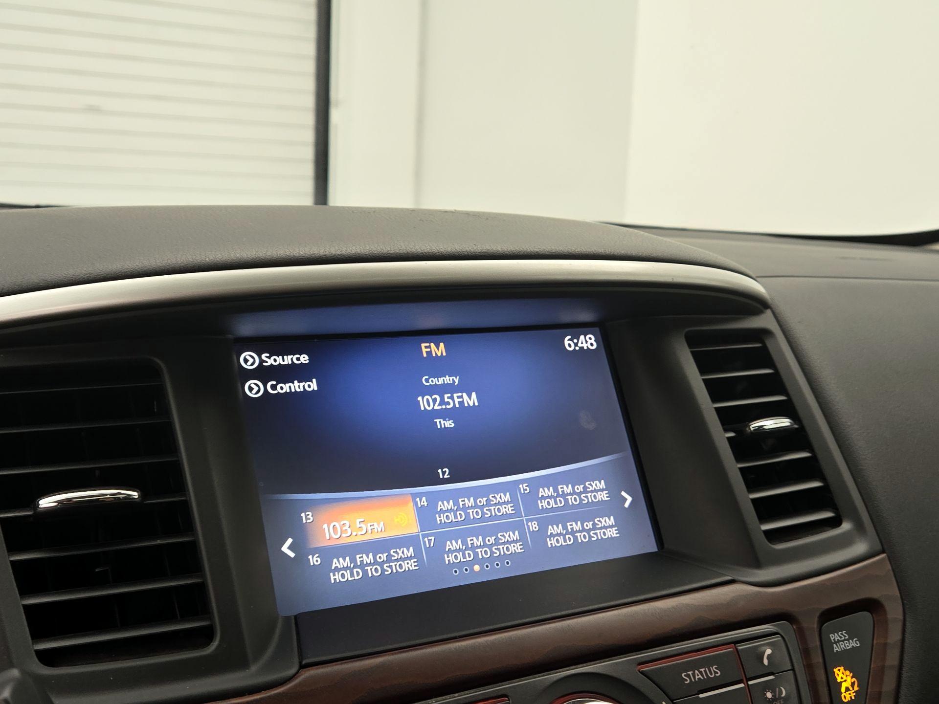 Thumbnail: 2019 Nissan Pathfinder - 16