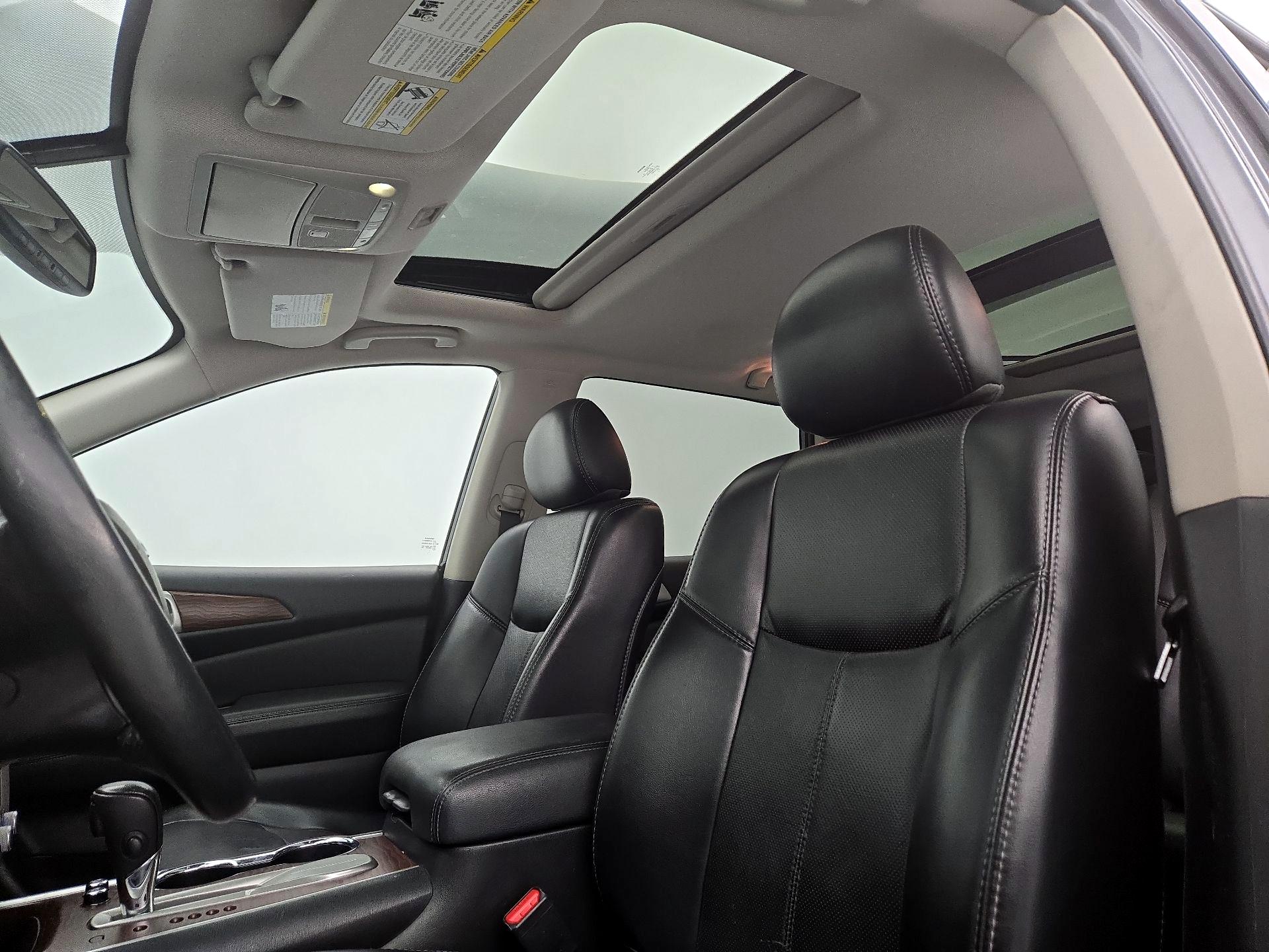 Thumbnail: 2019 Nissan Pathfinder - 20