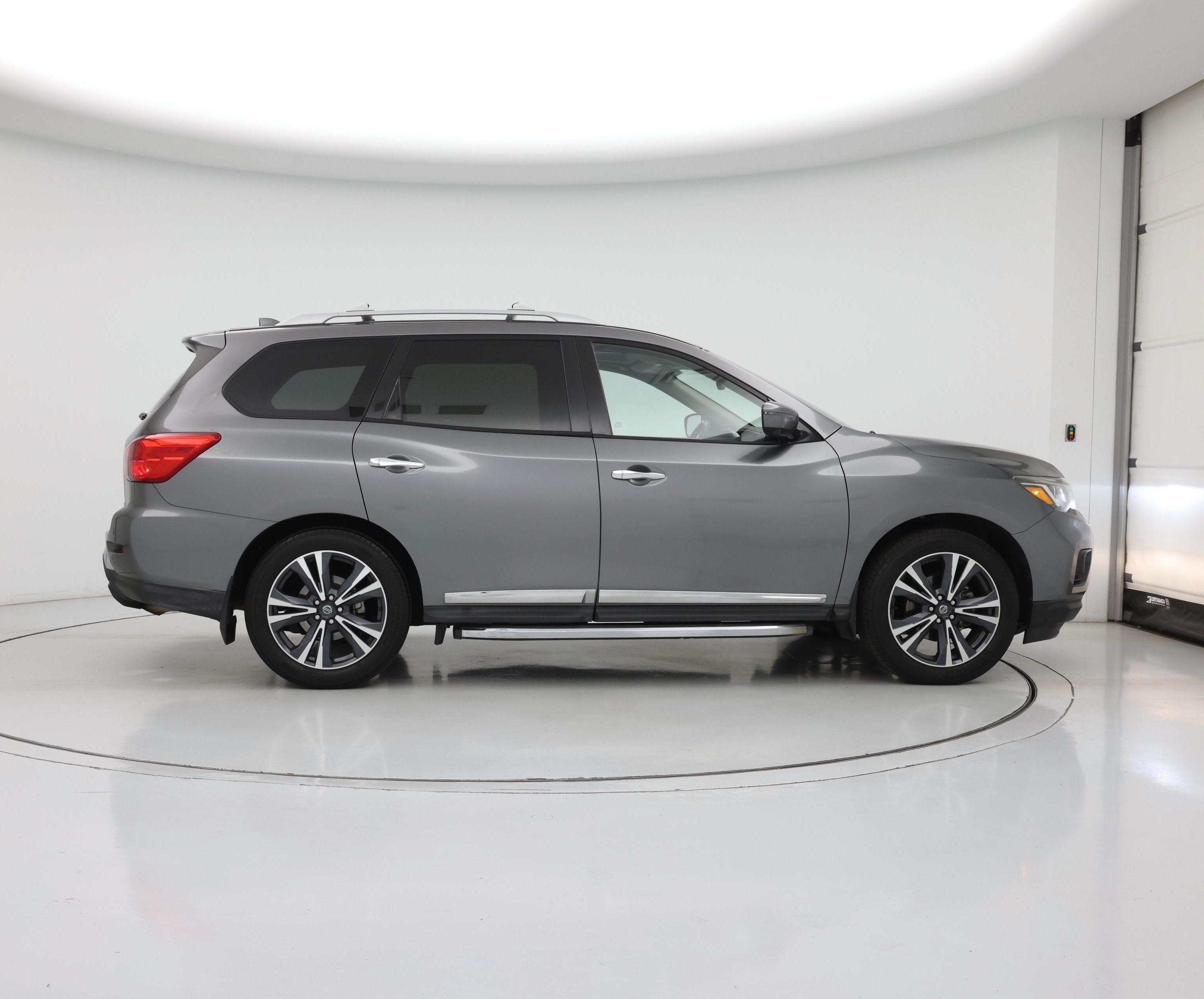 Thumbnail: 2019 Nissan Pathfinder - 7