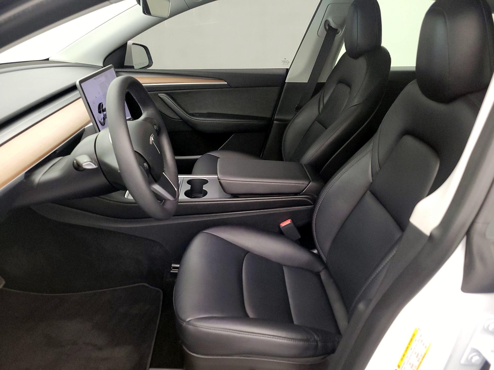 Thumbnail: 2023 Tesla Model Y - 11